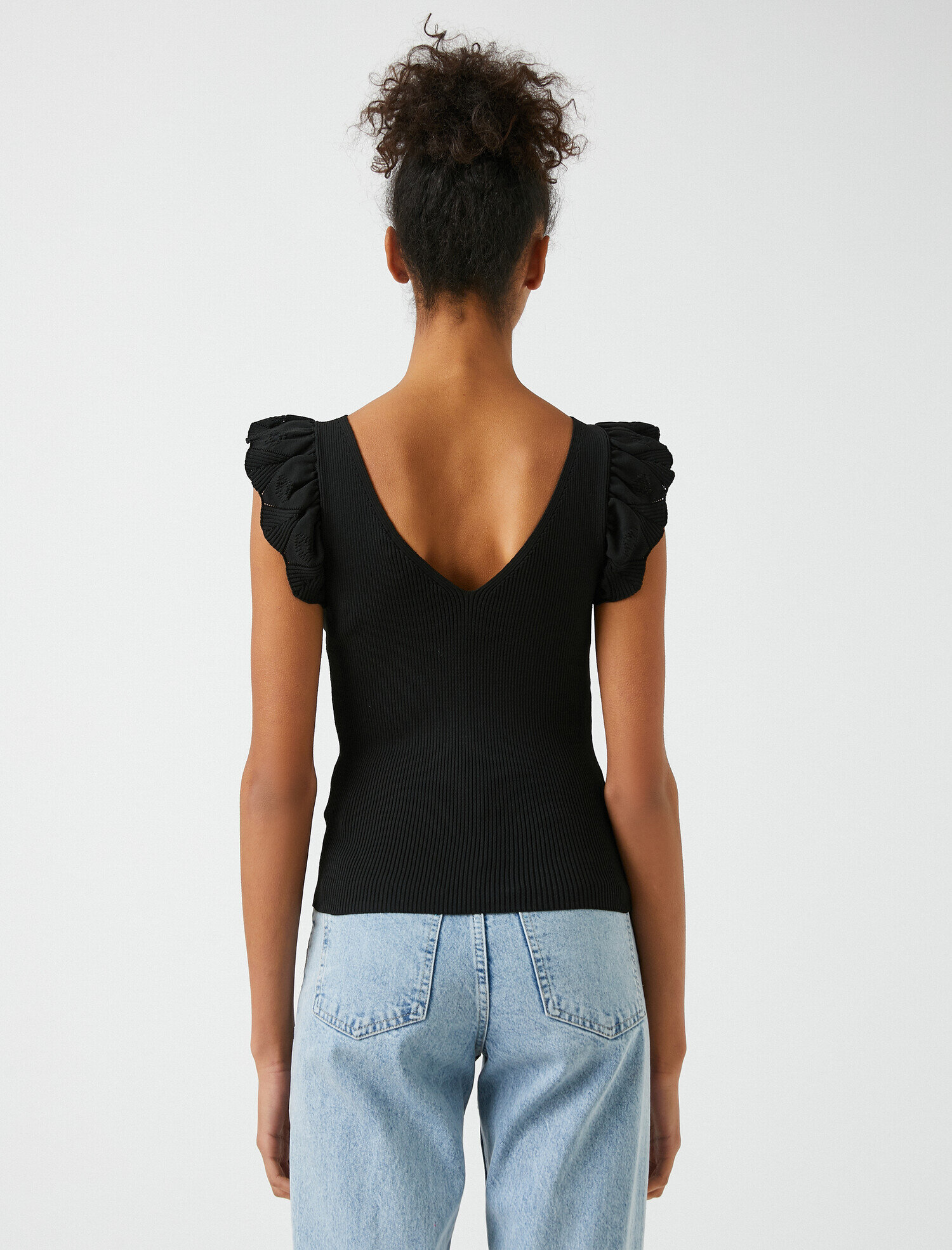   V Yaka Fırfırlı Atlet