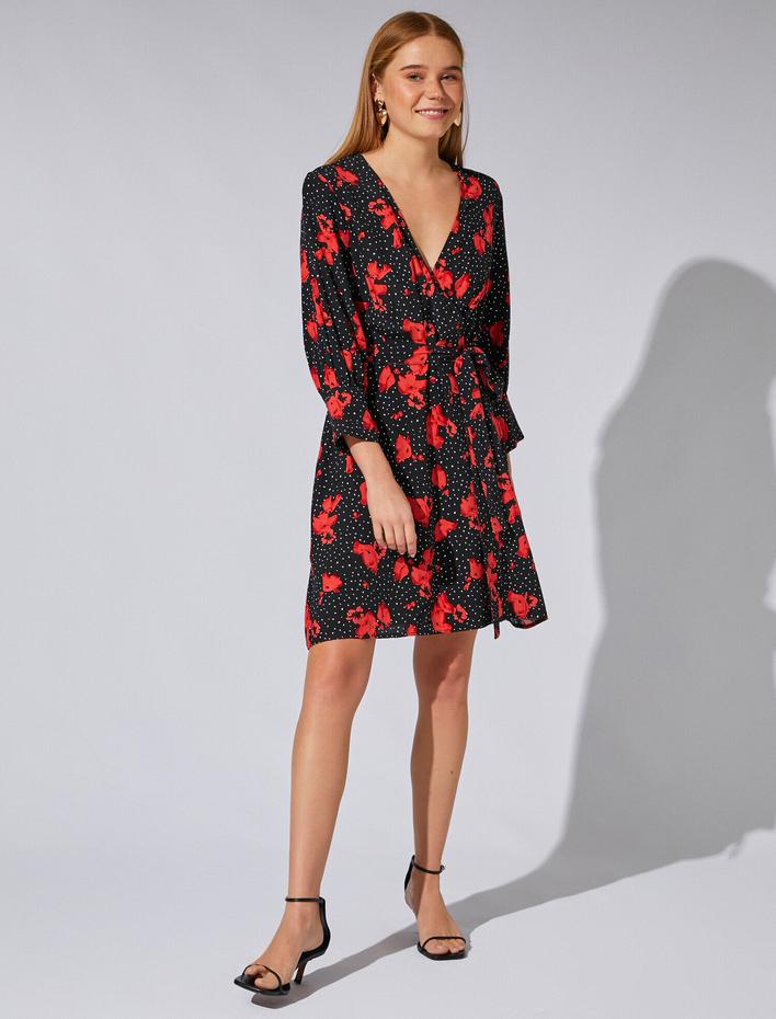  Uzun Kollu Çiçekli Elbise