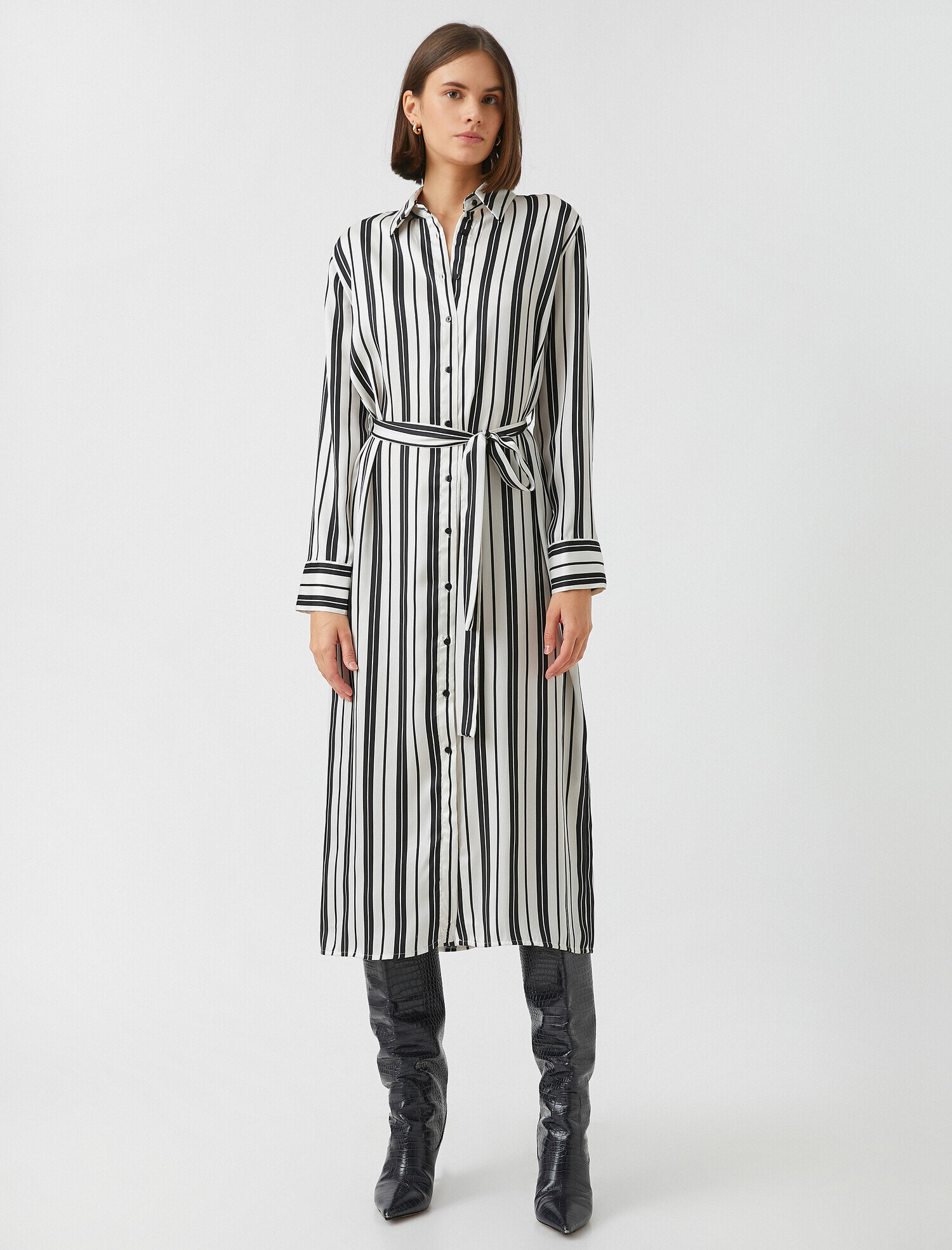   Kemer Detaylı Çizgili Elbise