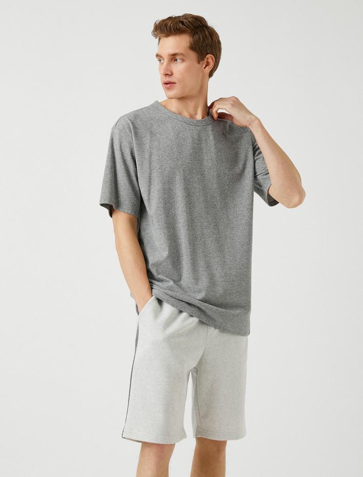  Desenli Şeritli Şort