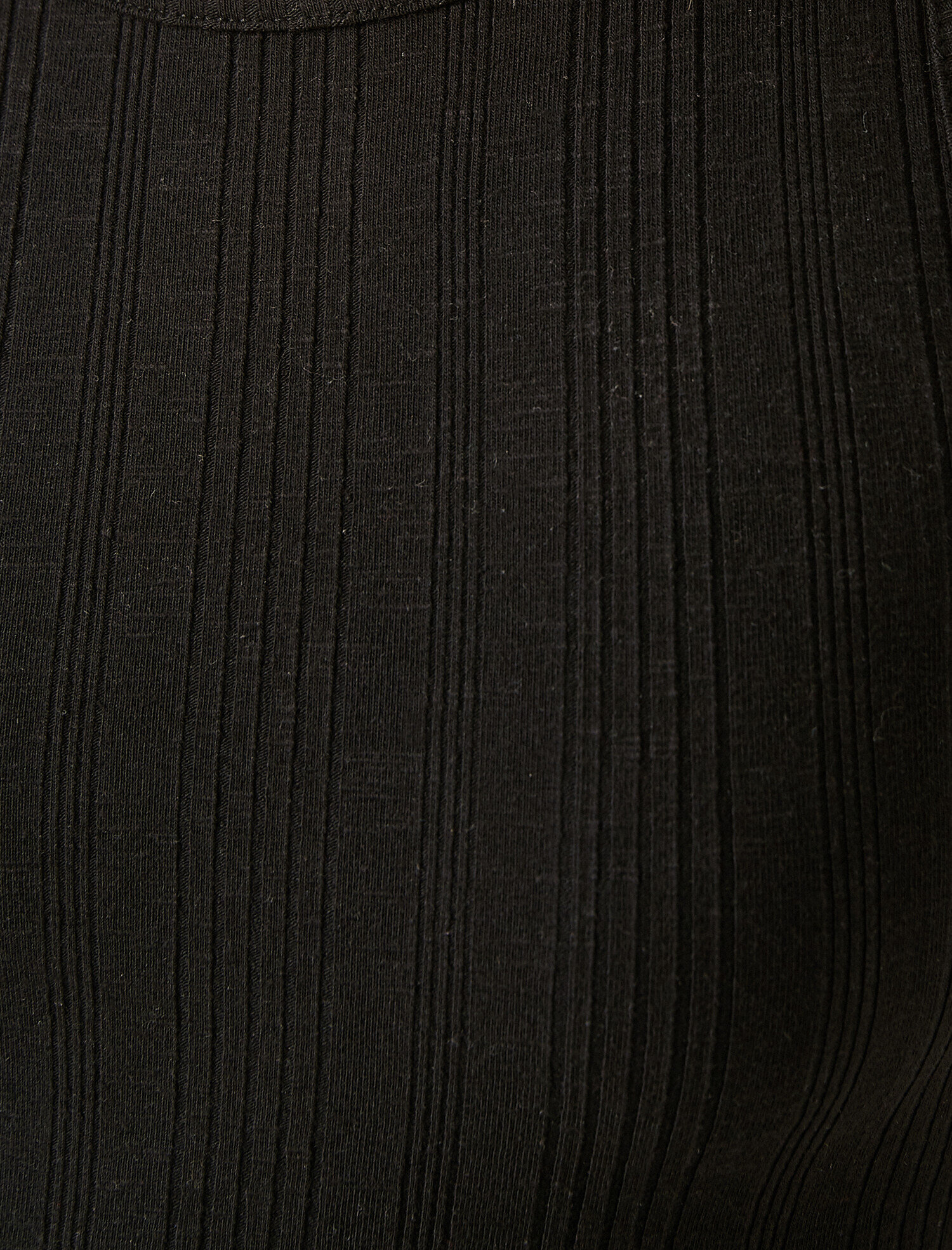   Halter Yaka Crop Atlet