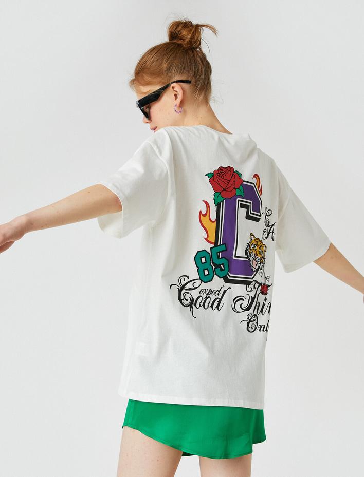  Kısa Kollu Baskılı Tişört