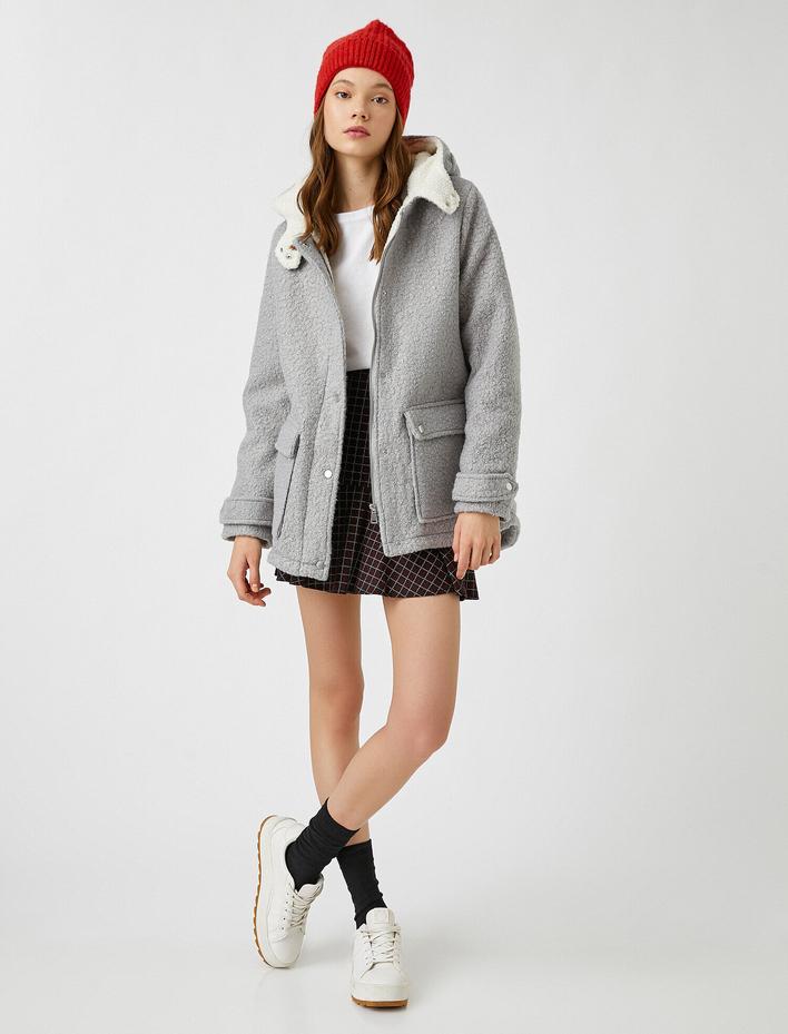  Cepli Kapüşonlu Fermuarlı Kaban