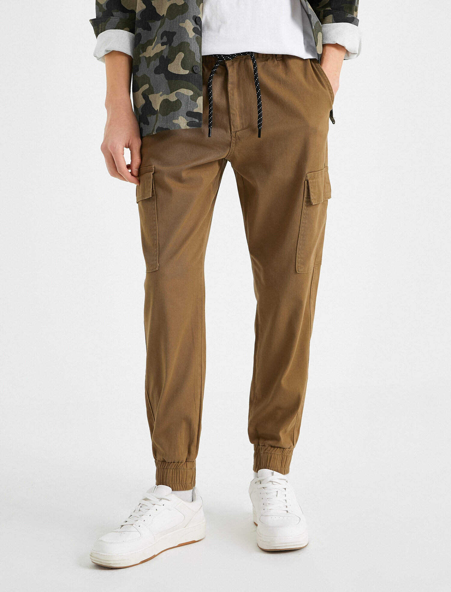   Tapered Fit Gabardin Kargo Pantolon