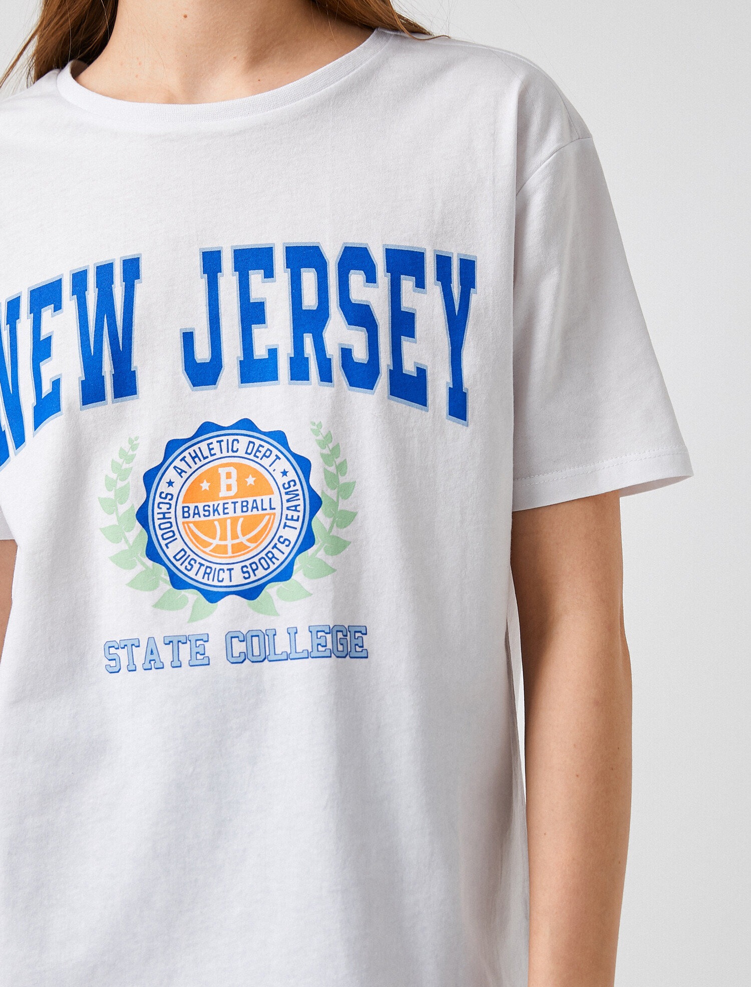   Kısa Kollu Bisiklet Yaka Tişört