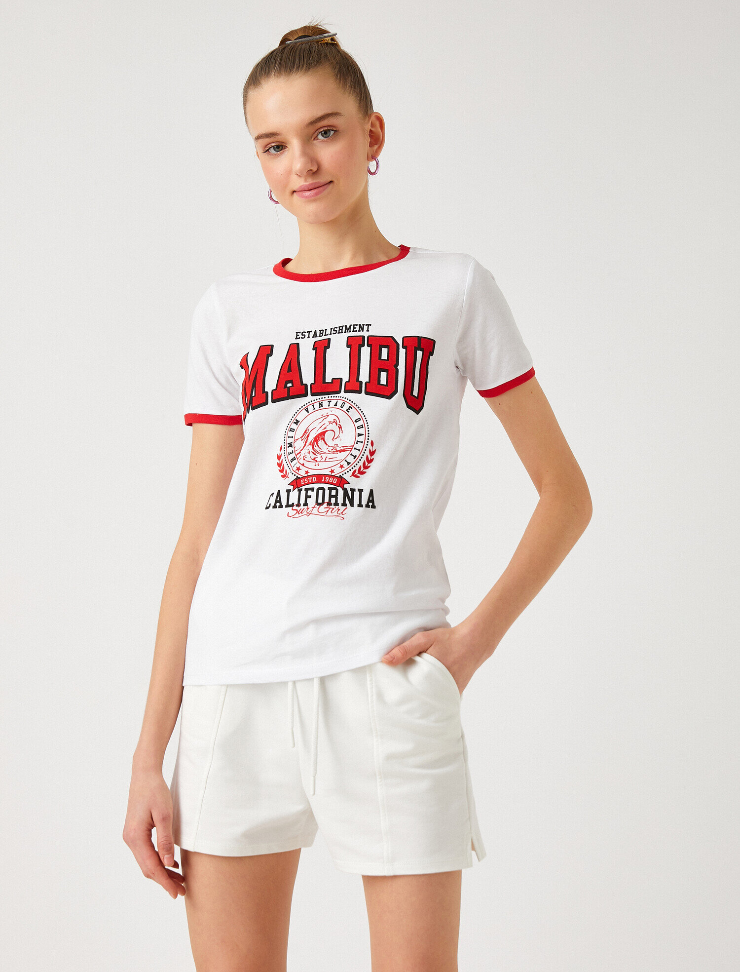   Kısa Kollu Baskılı Tişört