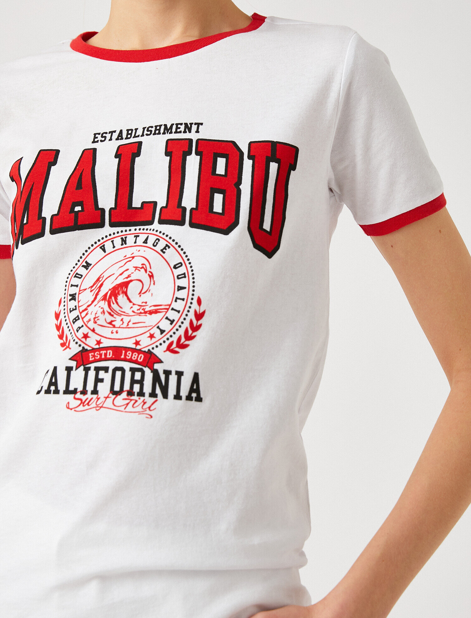   Kısa Kollu Baskılı Tişört