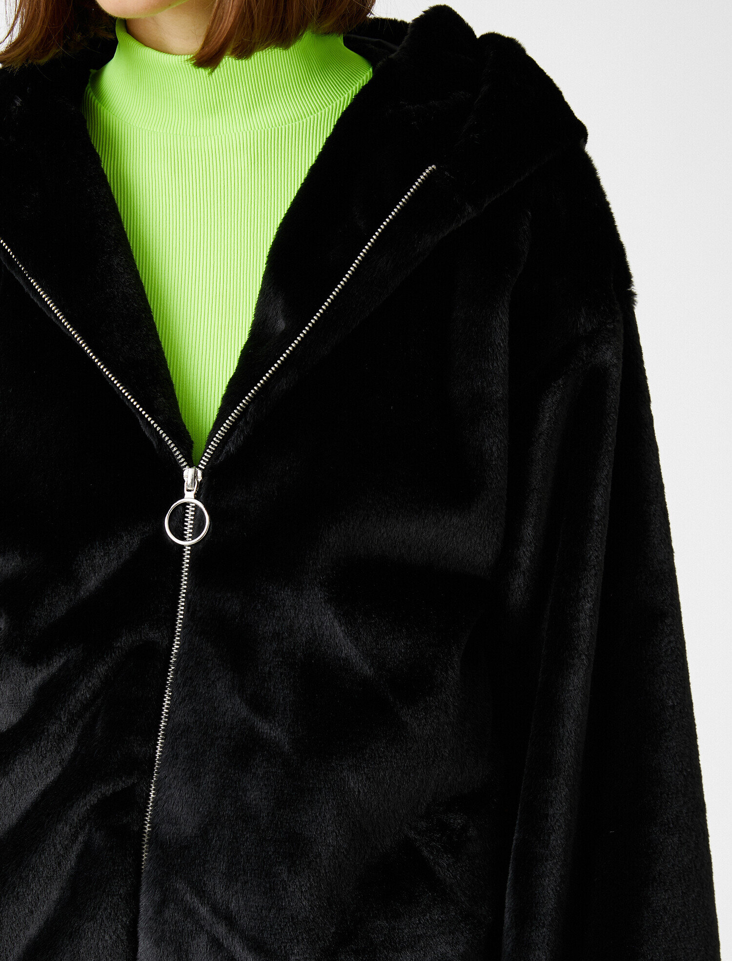   Kapüşonlu Fermuarlı Peluş Mont