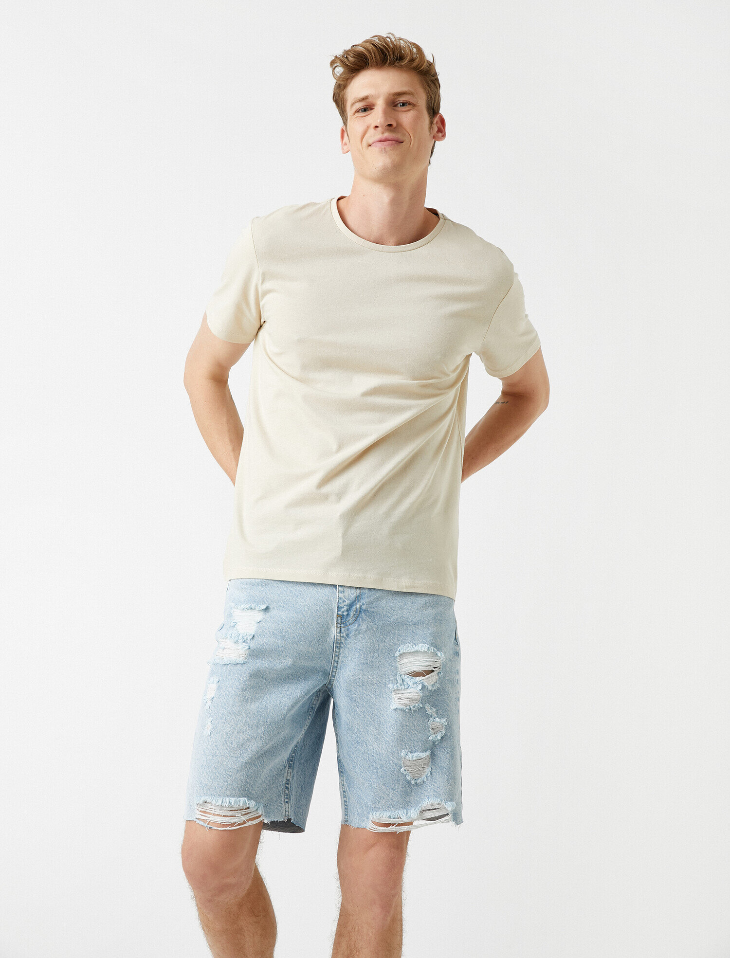 Bisiklet Yaka Tişört Pamuklu