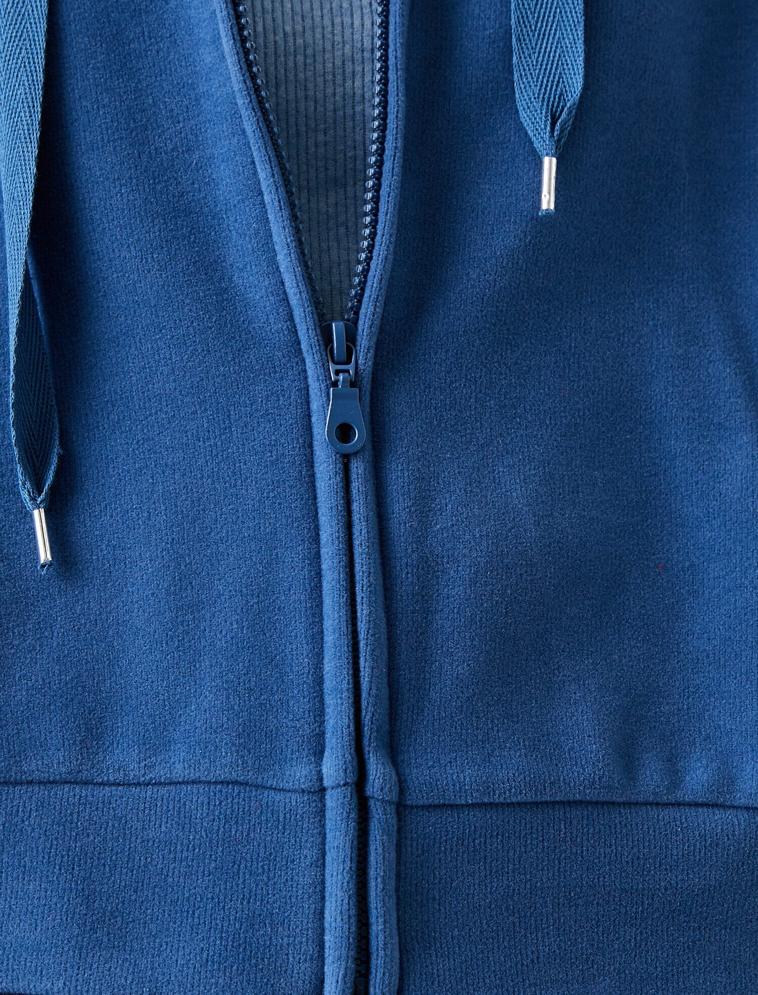   Fermuarlı Kapüşonlu Cepli Sweatshirt