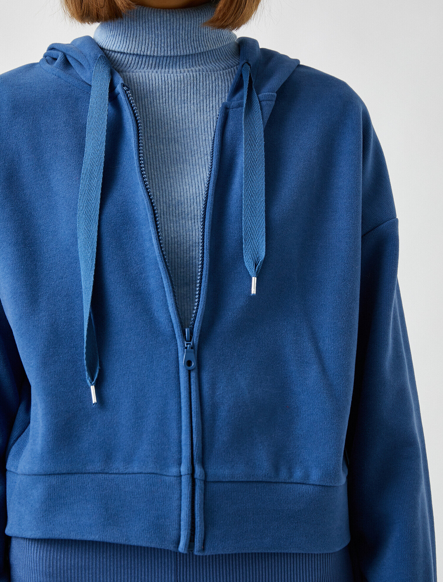   Fermuarlı Kapüşonlu Cepli Sweatshirt