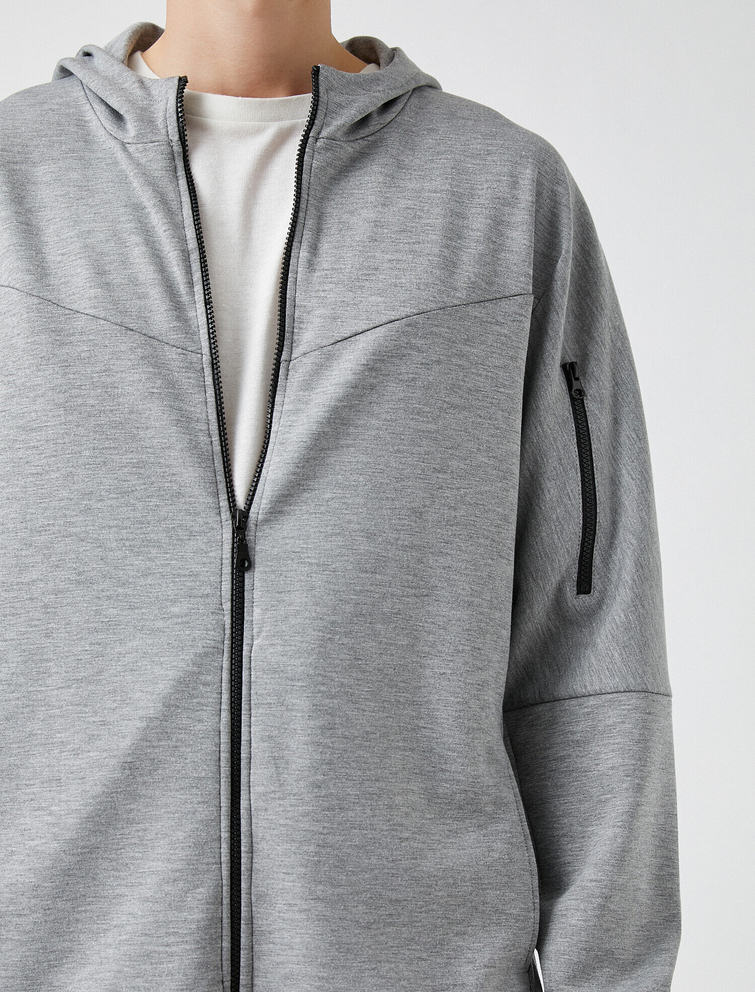   Kapüşonlu Fermuarlı Spor Sweatshirt