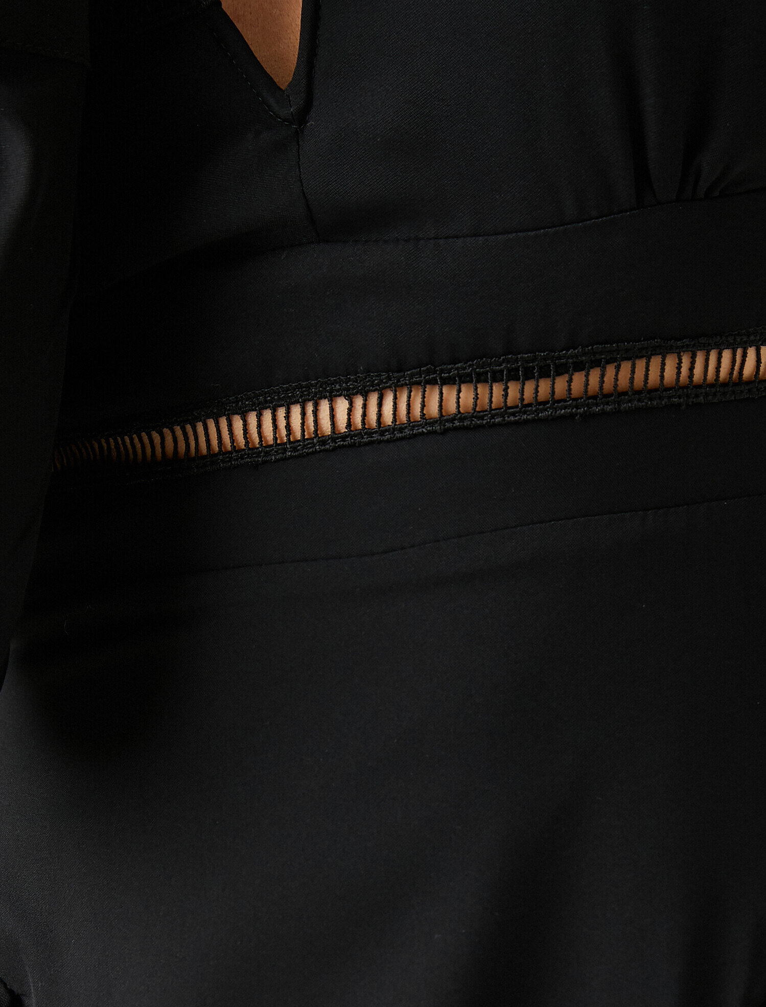   Fırfırlı Mini Elbise