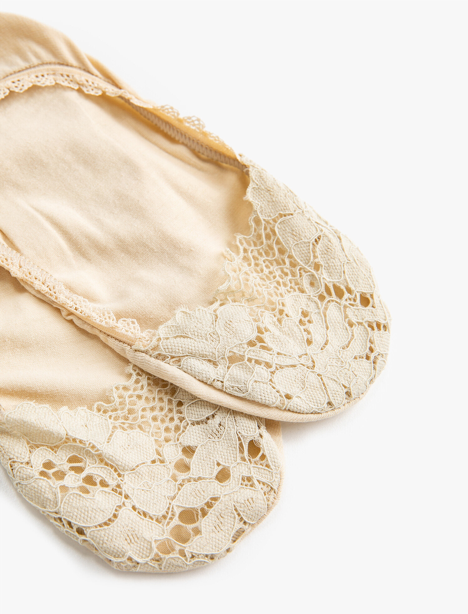  Kadın Dantel Detaylı Çorap