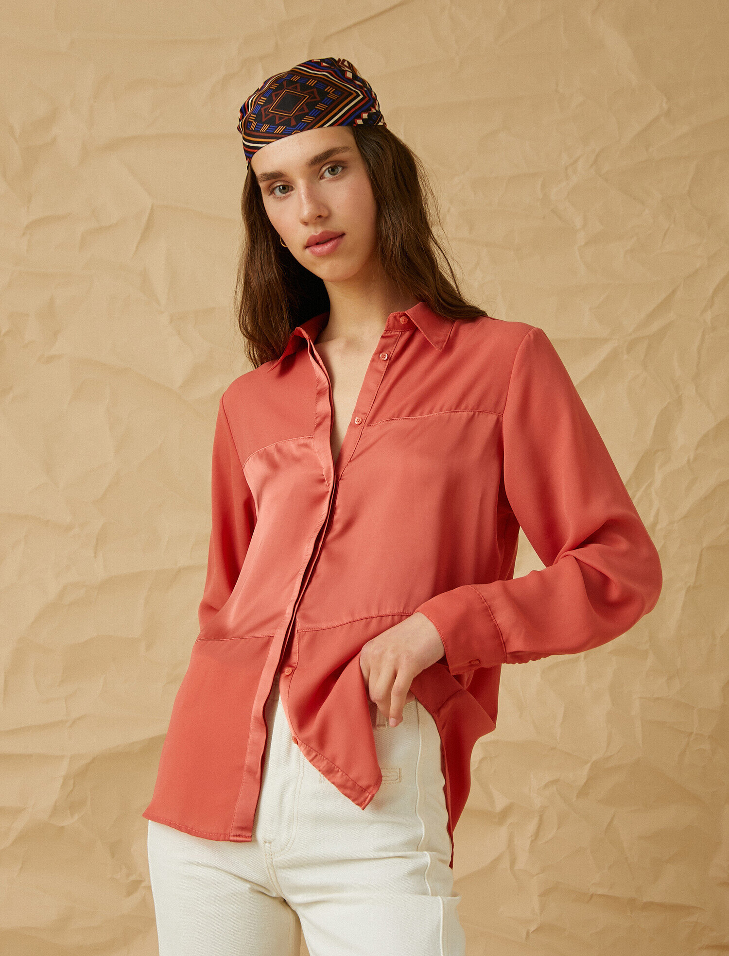   Uzun Kollu Saten Gömlek