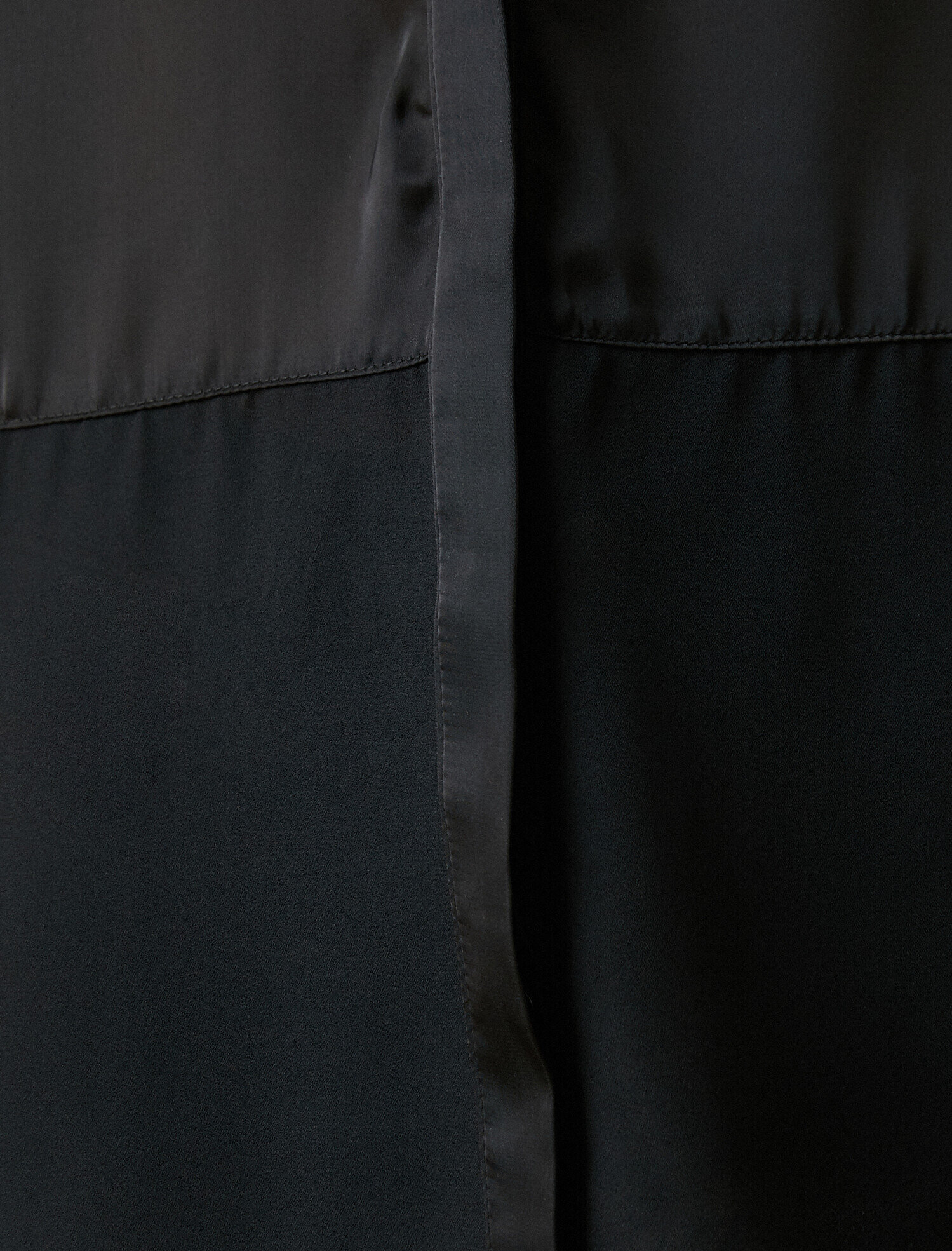   Uzun Kollu Saten Gömlek