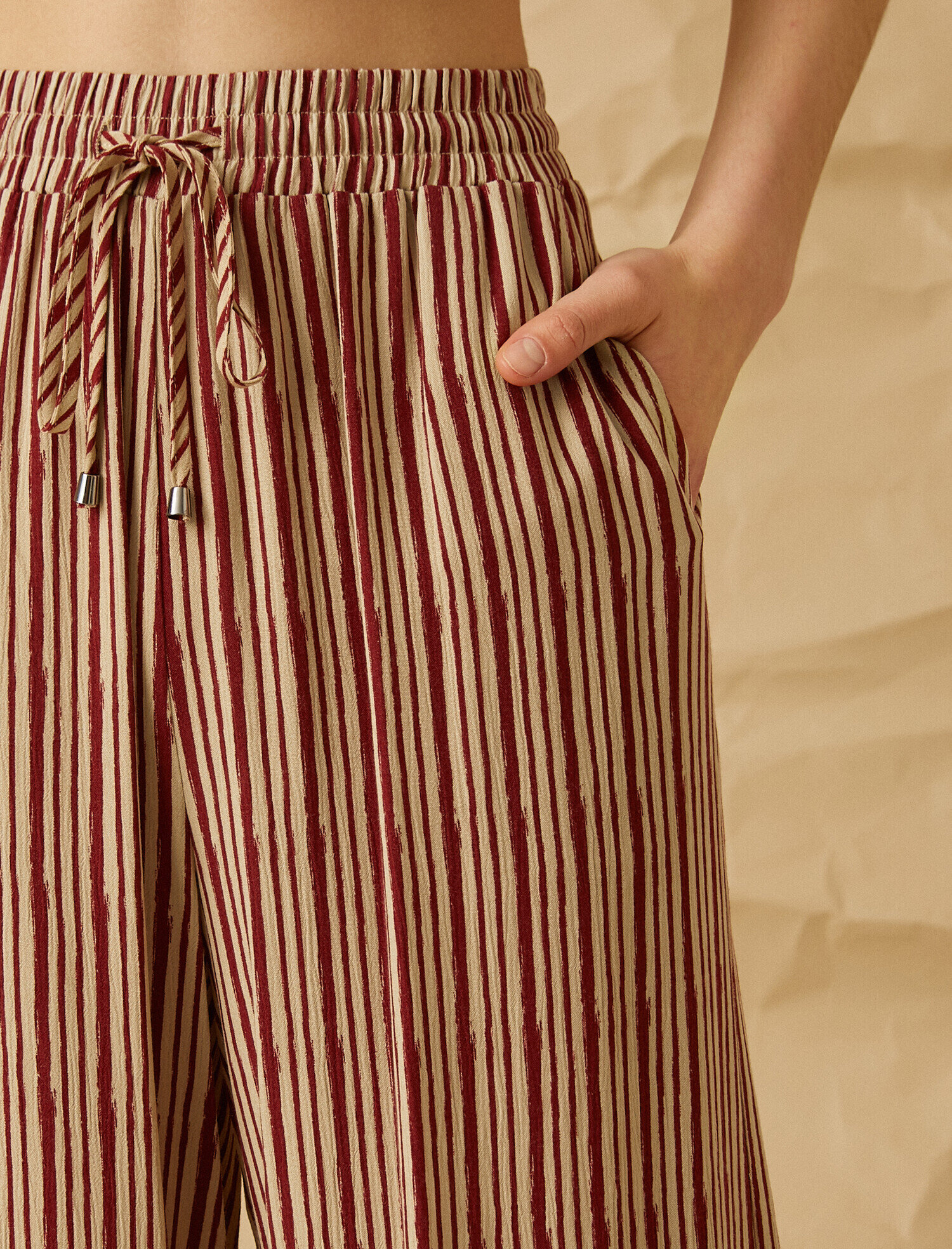   Geniş Paça Beli Bağcıklı Pantolon