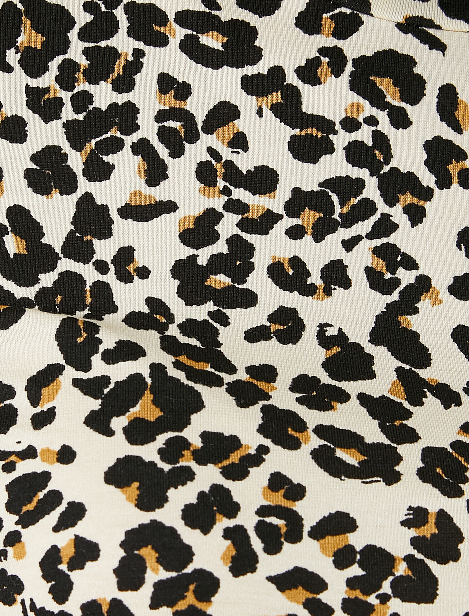   Uzun Kollu Tişört Leopar Baskılı