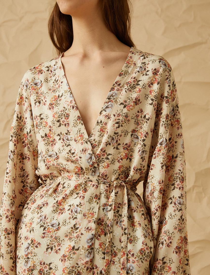   Çiçek Desenli Kimono