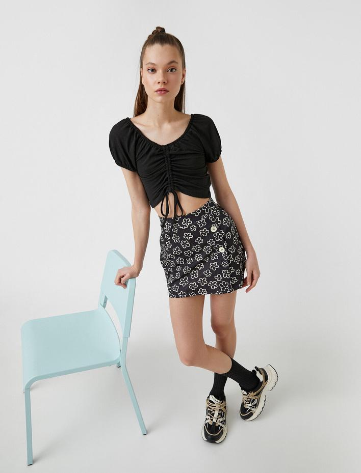  Büzgülü Crop Tişört