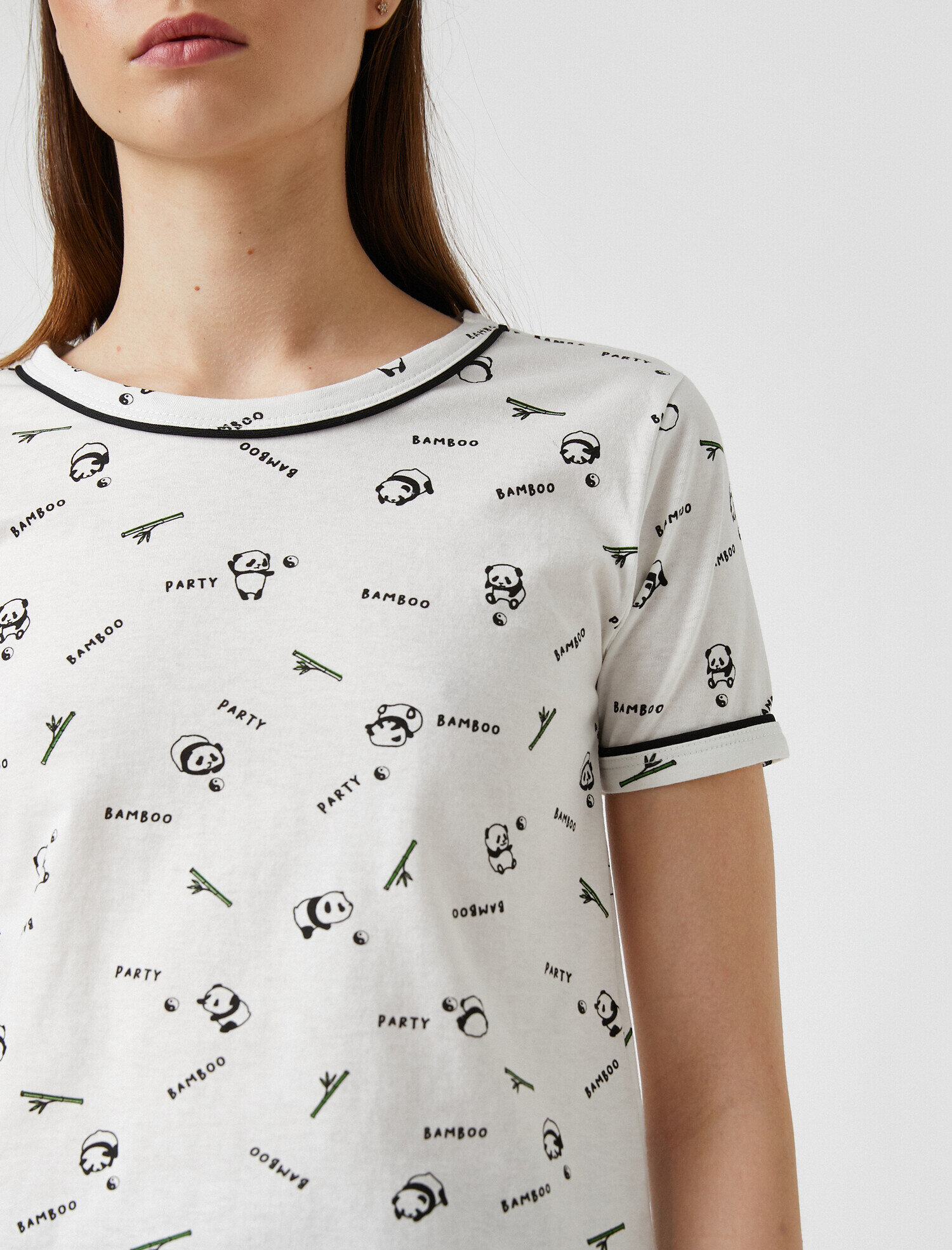   Kısa Kollu Slim Fit Tişört