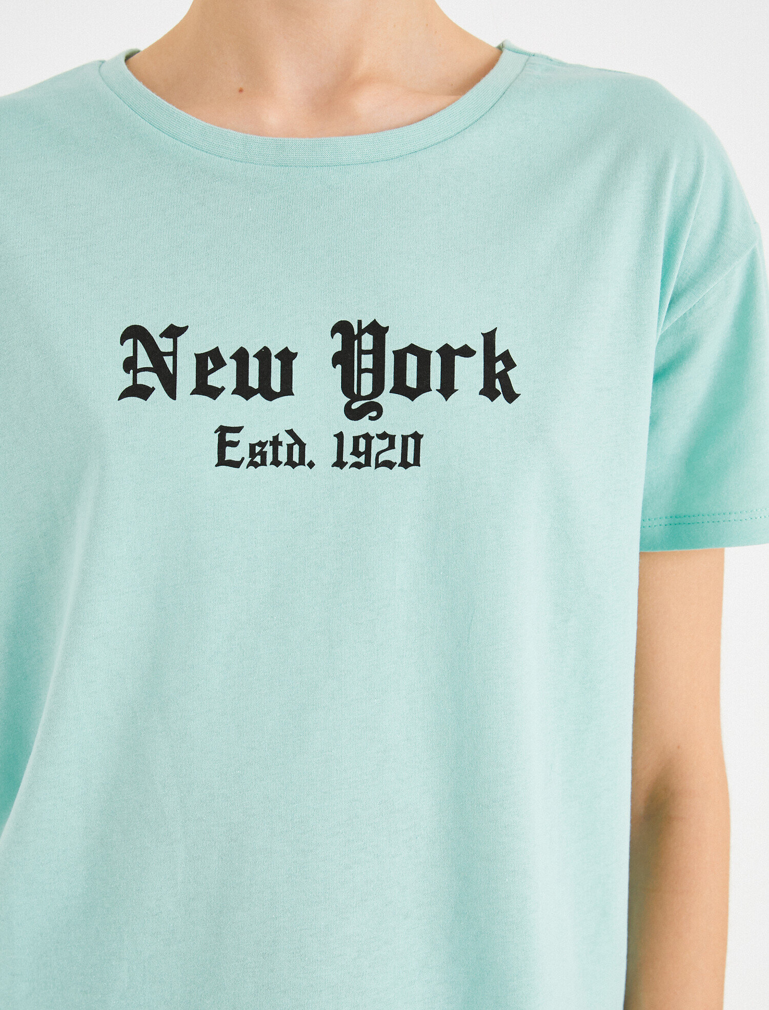   Kısa Kollu Baskılı Tişört