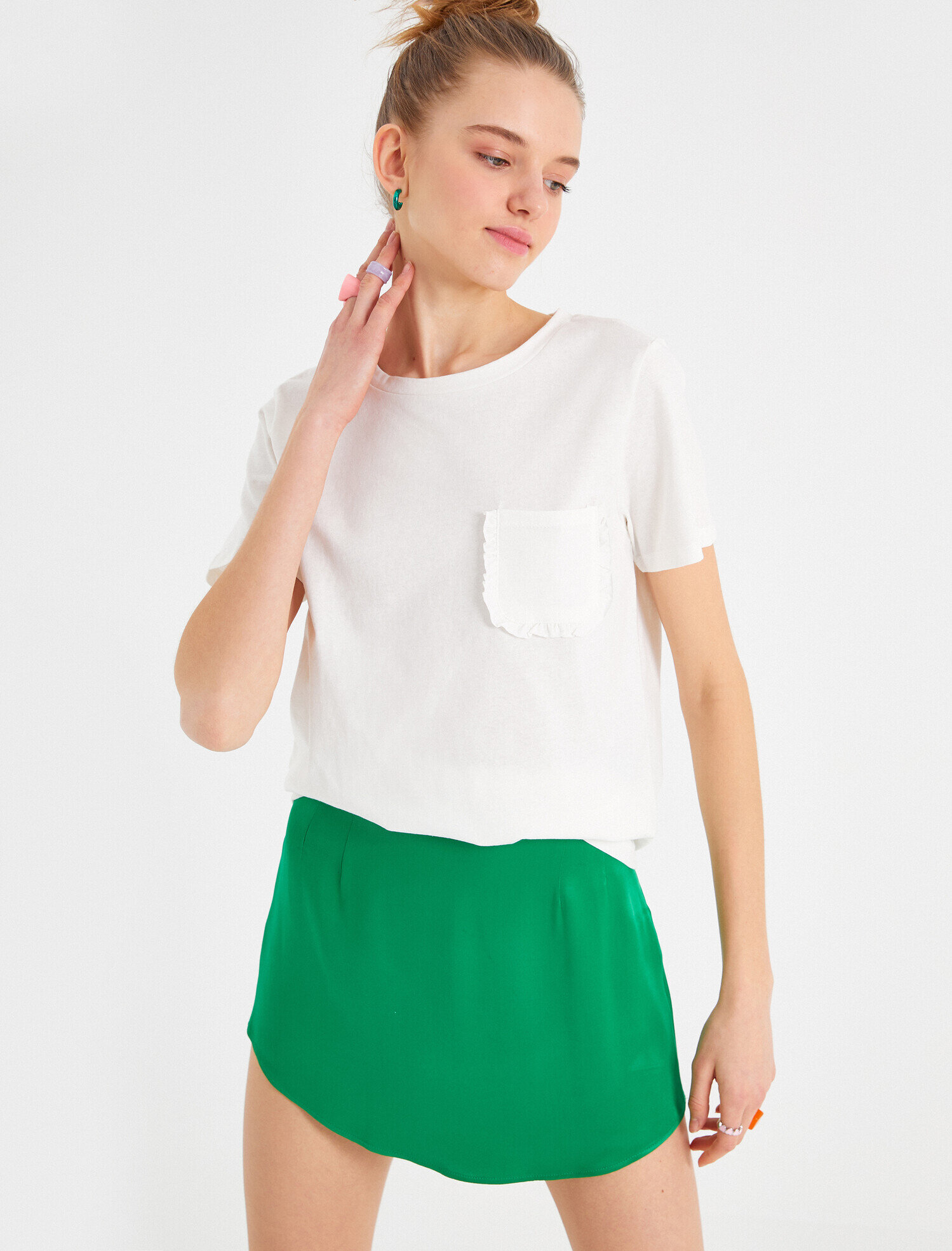   Kısa Kollu Bisiklet Yaka Tişört