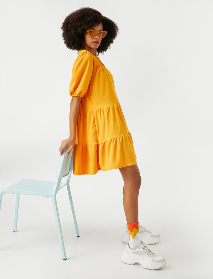  Fırfırlı Midi Elbise