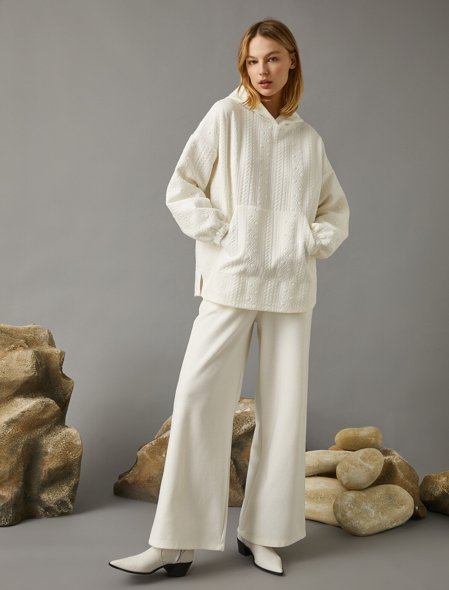   Desenli Dokulu Kapüşonlu Sweatshirt