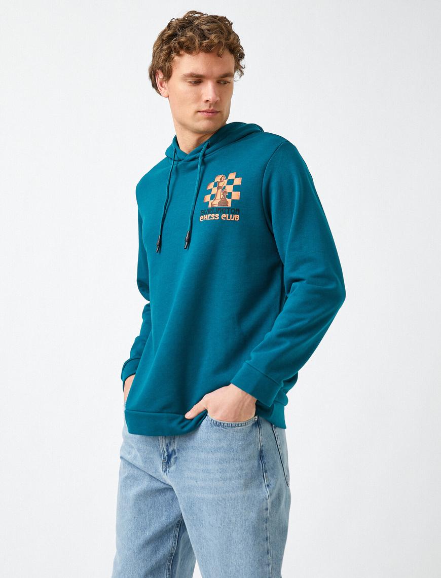   Satranç Arkası Baskılı Kapşonlu Sweatshirt