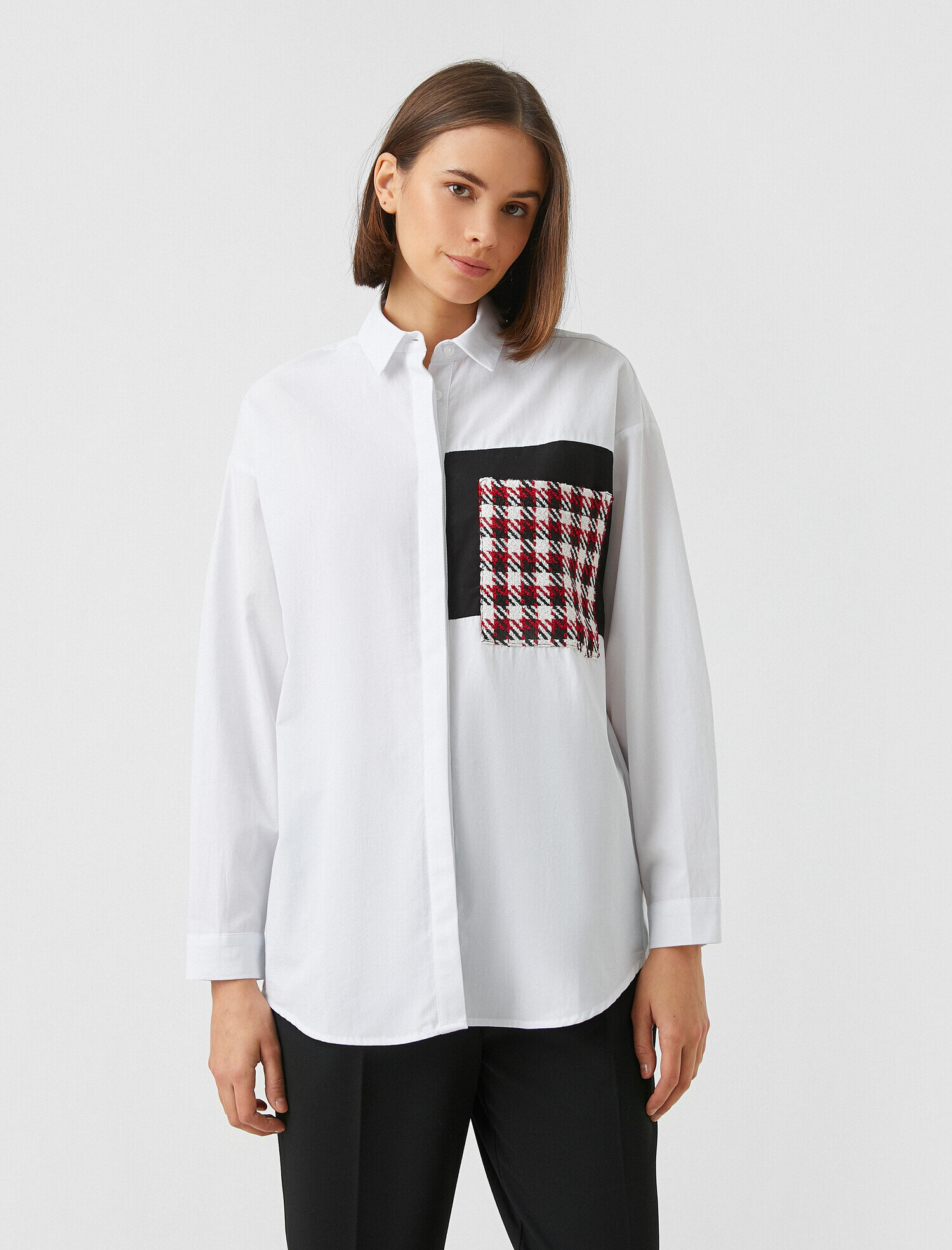   Pamuklu Patch Detaylı Gömlek