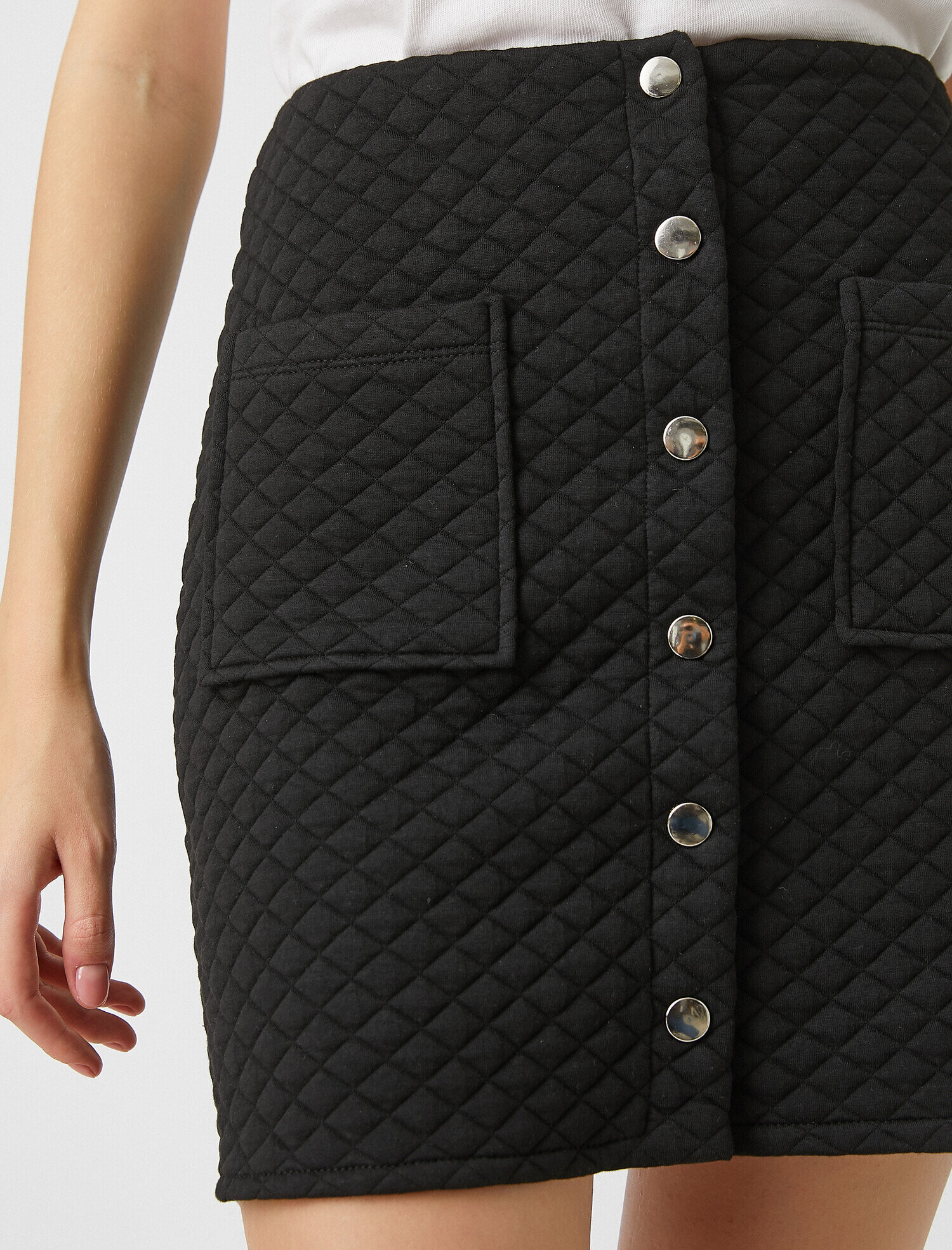  Düğmeli Kapitone Mini Etek