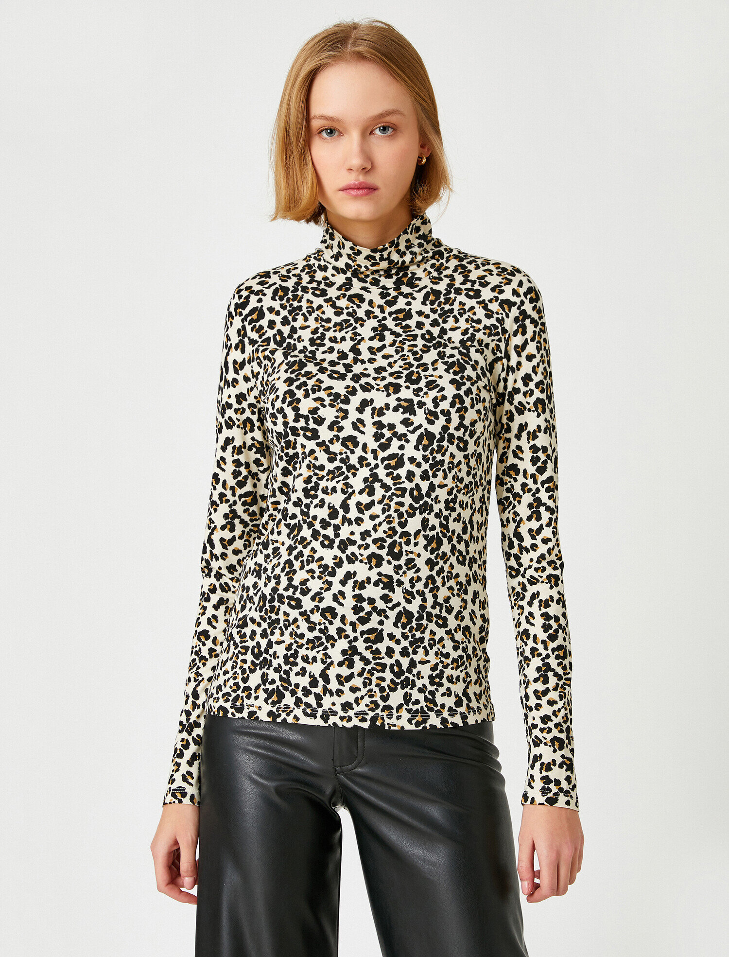   Uzun Kollu Tişört Leopar Baskılı