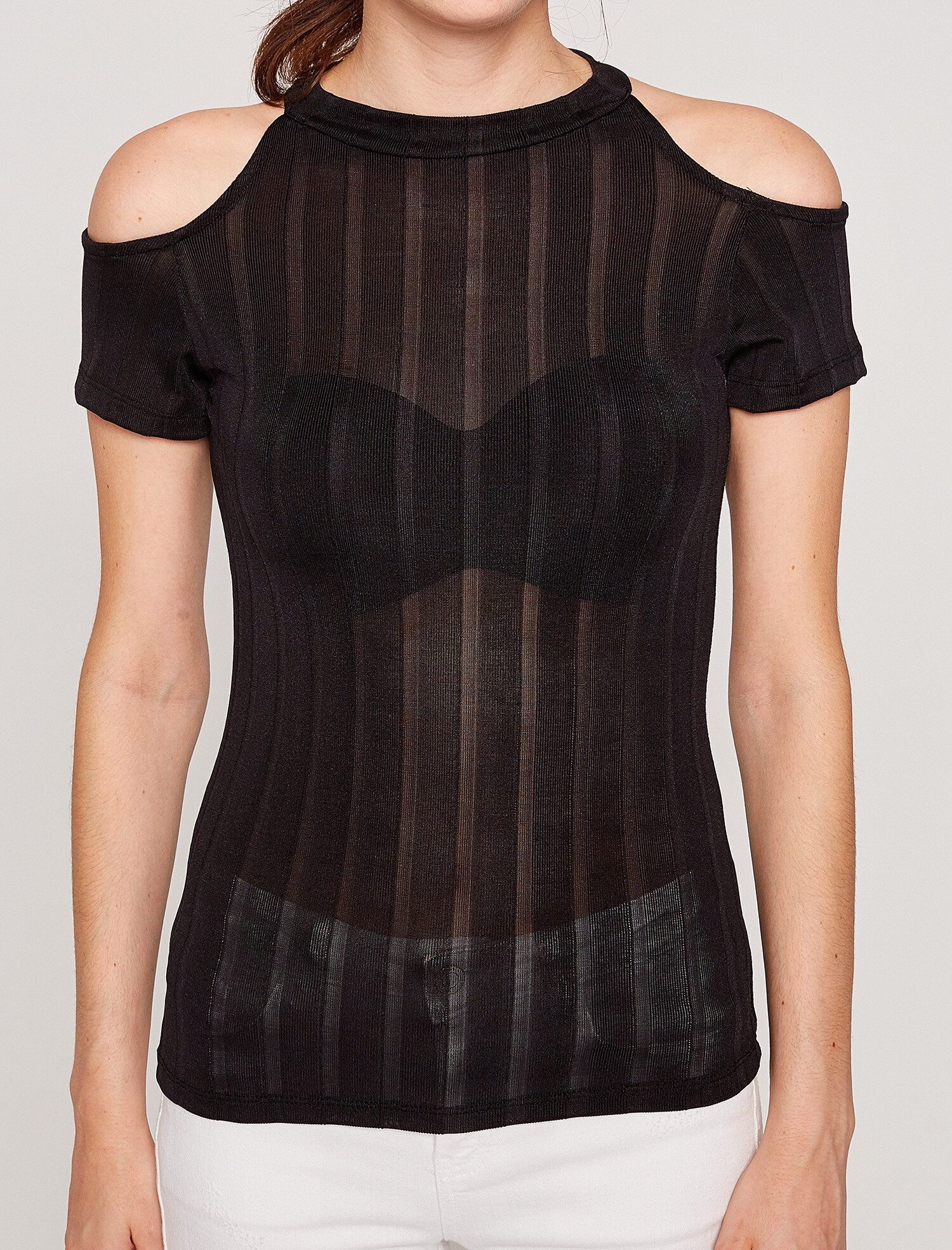 Omuz Detaylı Tişört