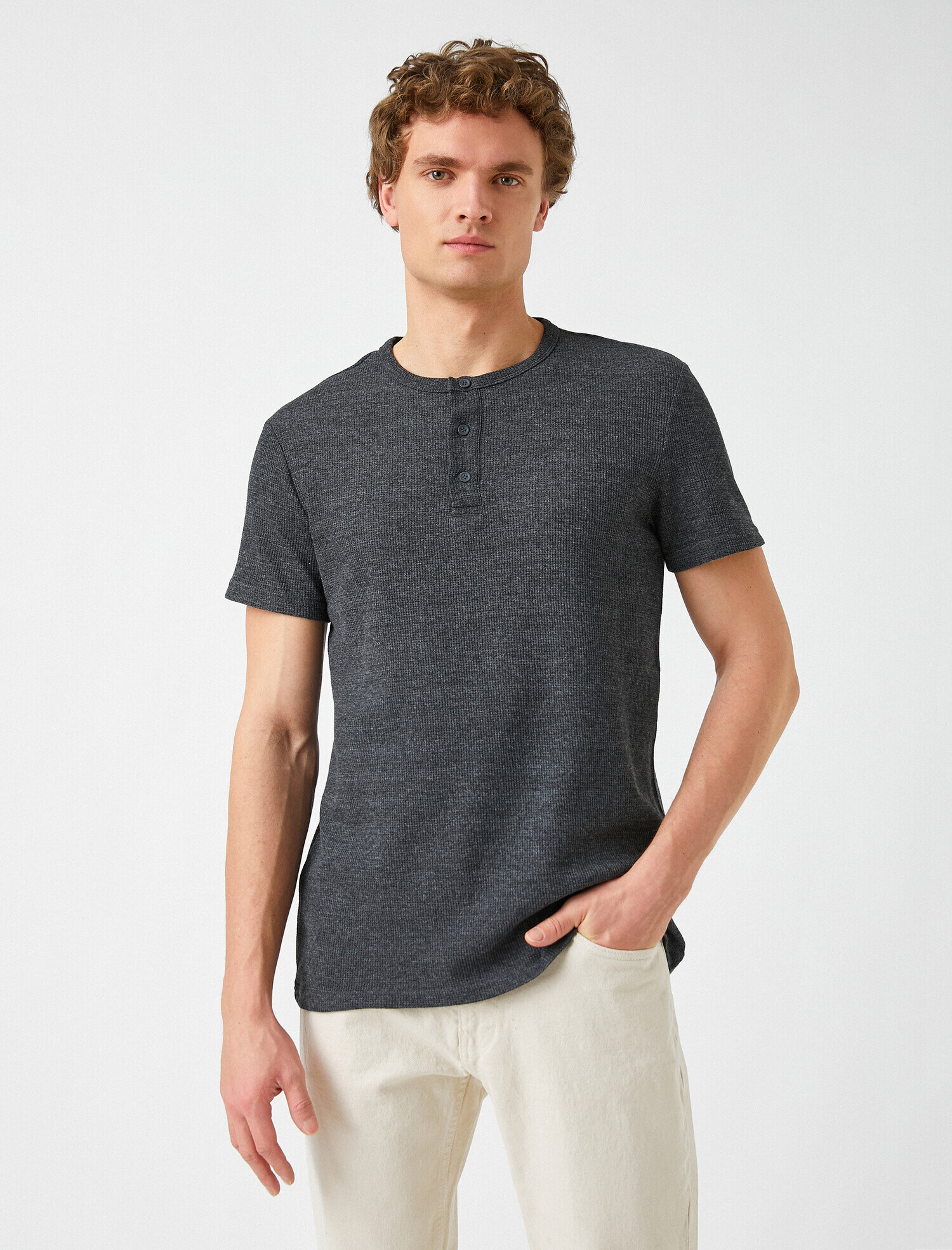   Basic Tişört Yakası Düğmeli Pike Kumaş