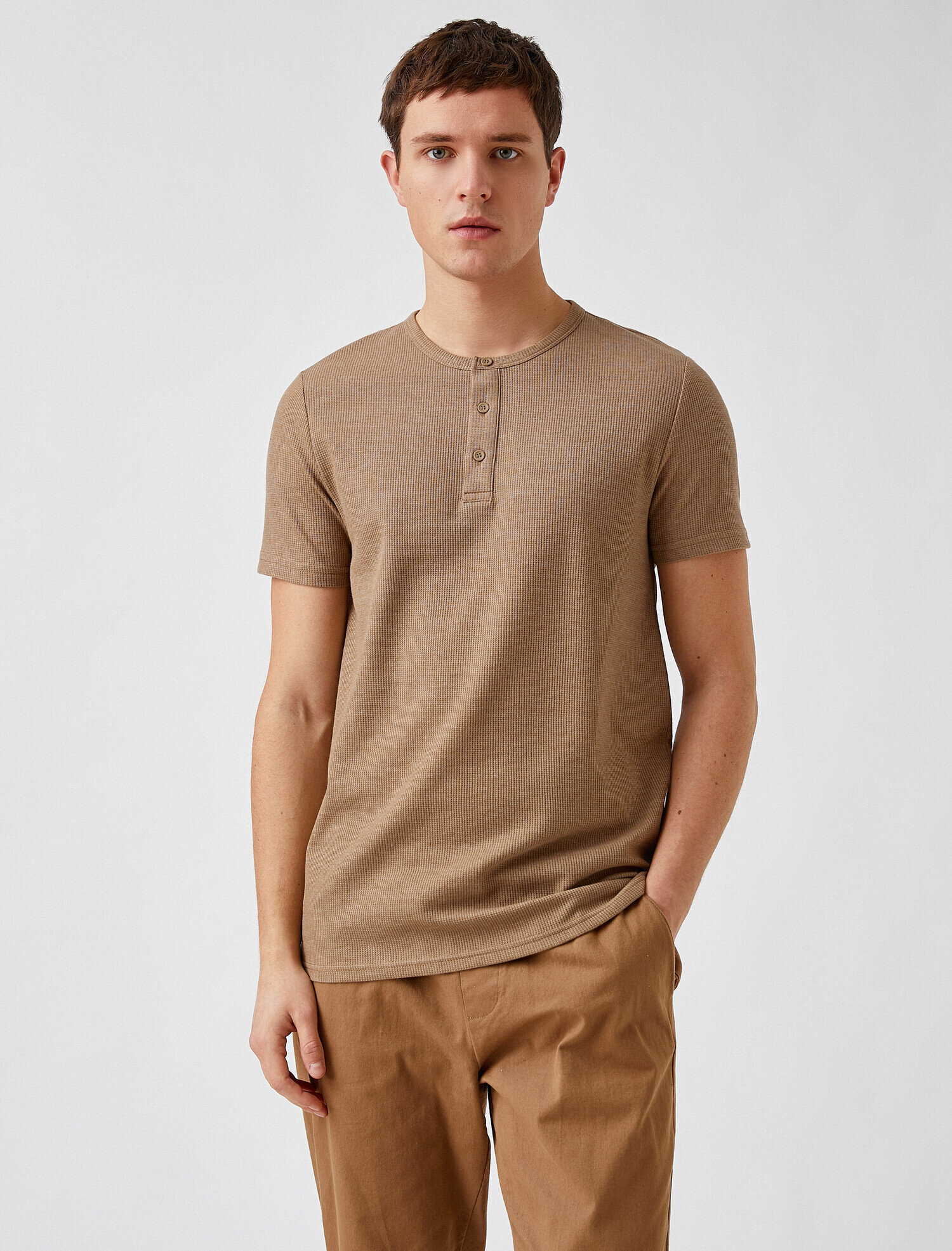   Basic Tişört Yakası Düğmeli Pike Kumaş