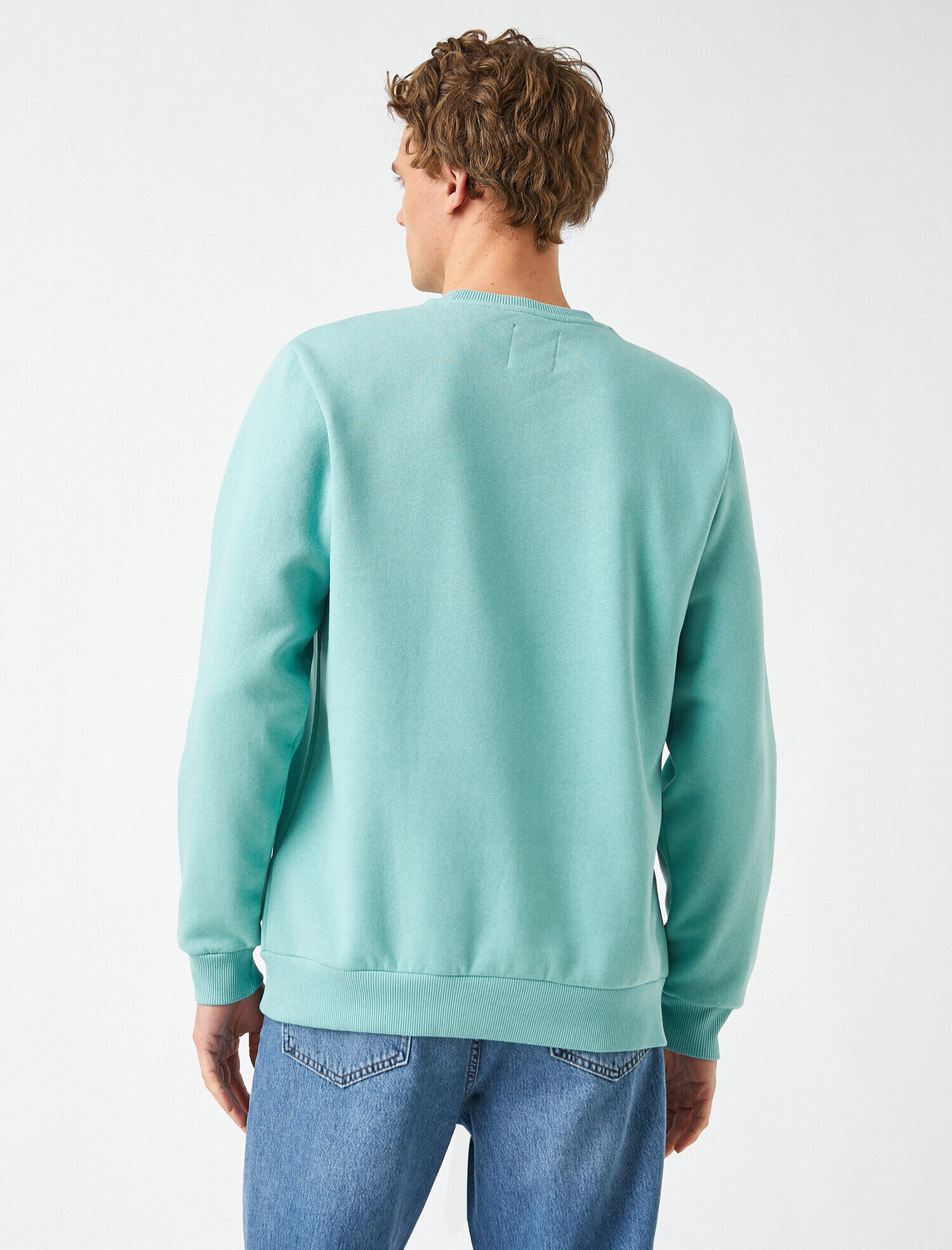   Minimal İşlemeli Sweatshirt