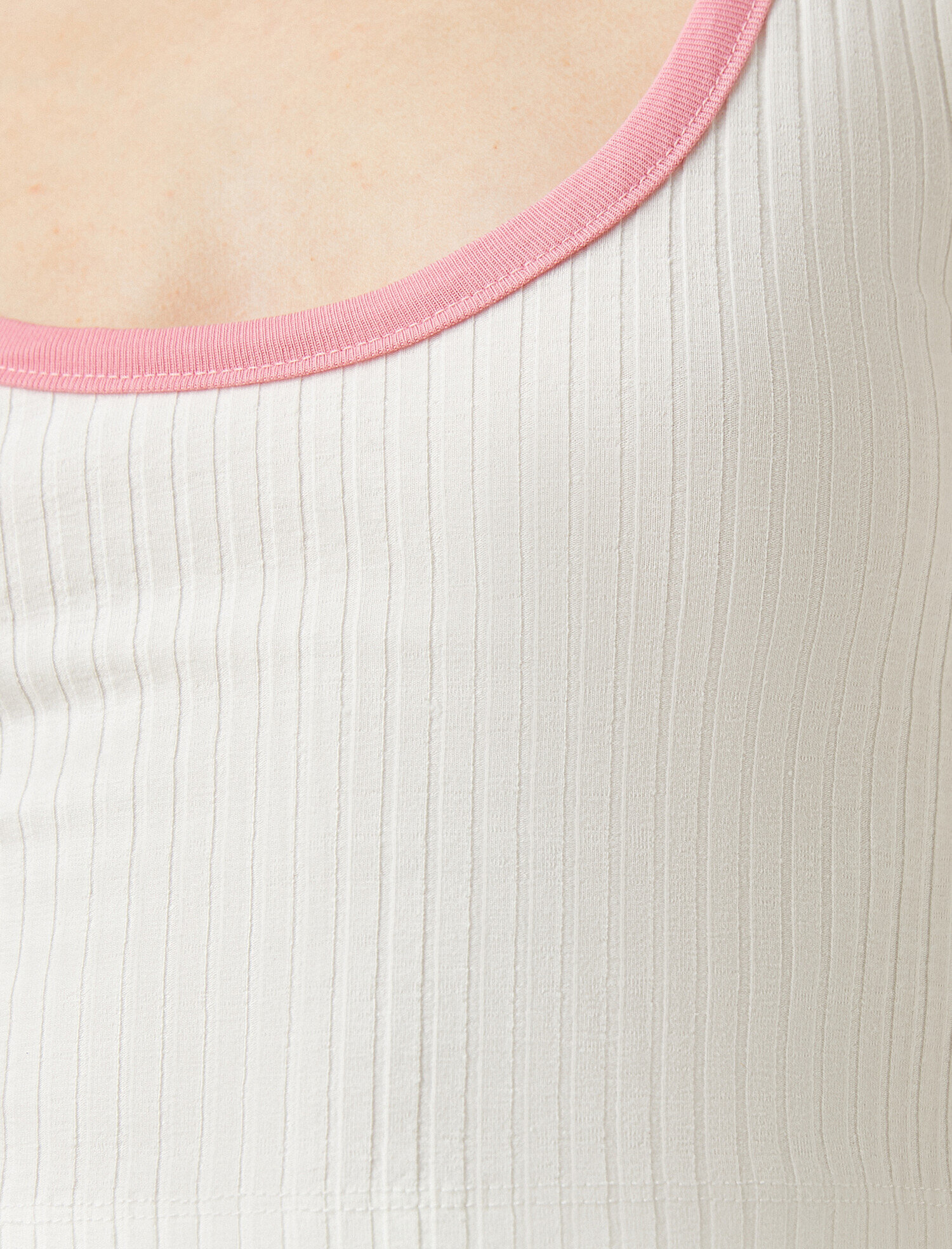   Oyuk Yaka Crop Atlet