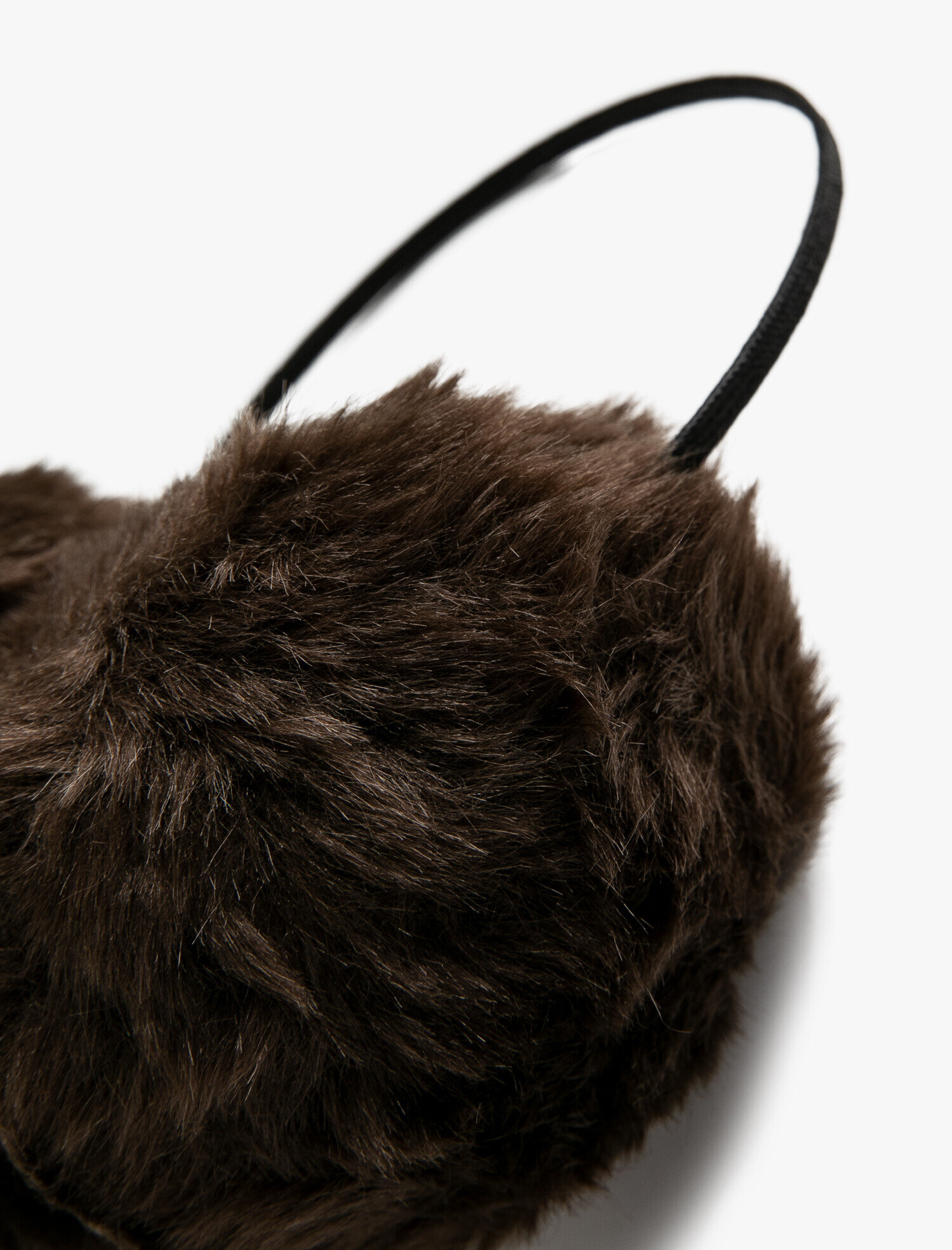  Kadın Tüylü Kulaklık