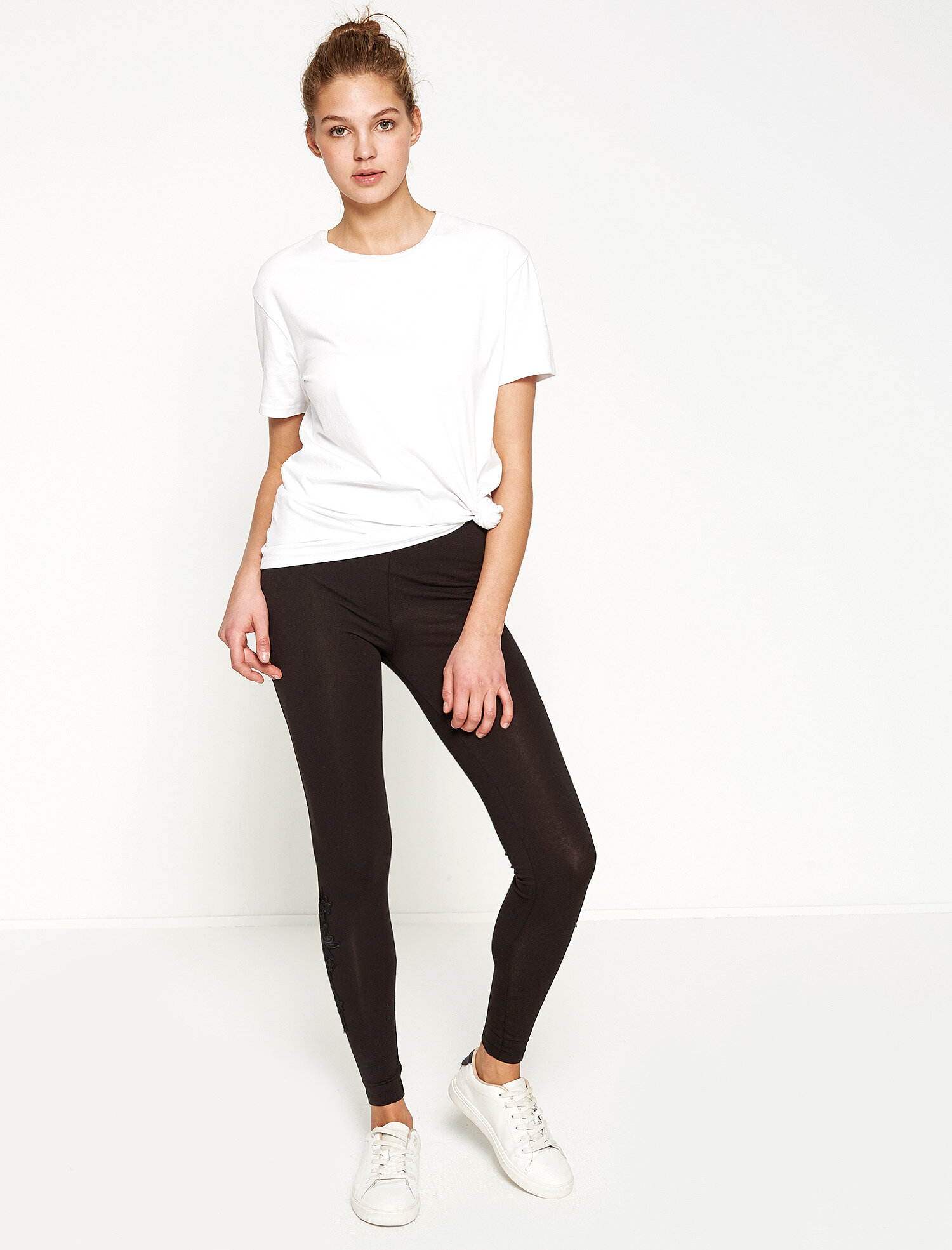   Dantel Detaylı Tayt