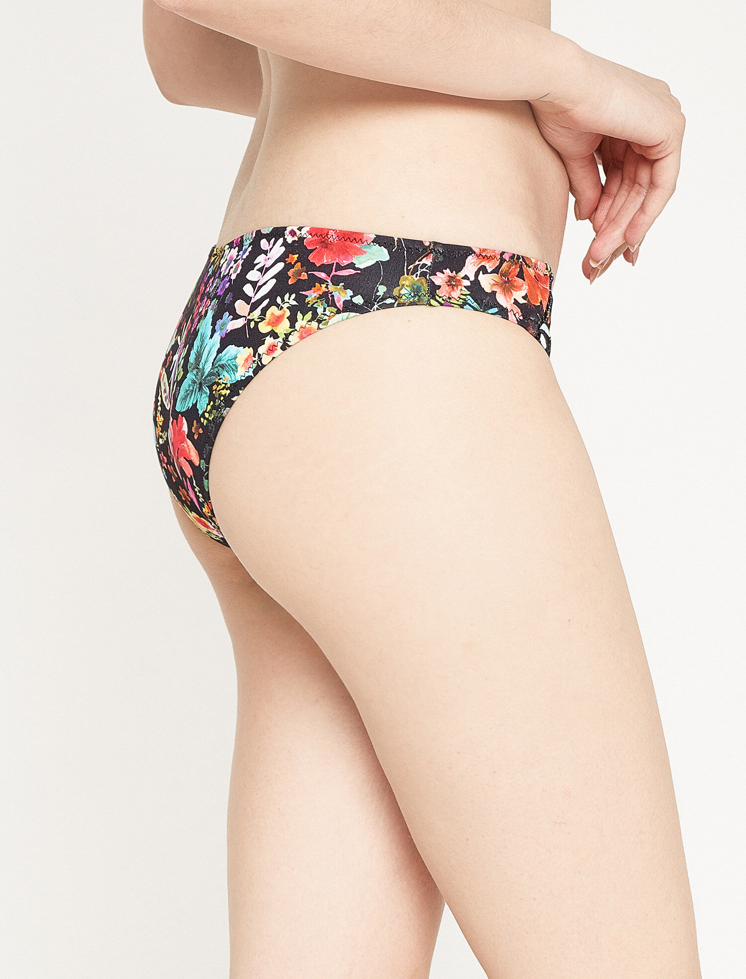 Desenli Bikini Altı