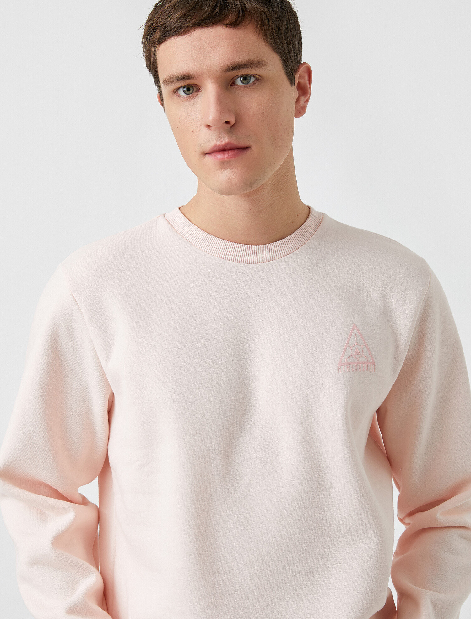Minimal İşlemeli Sweatshirt