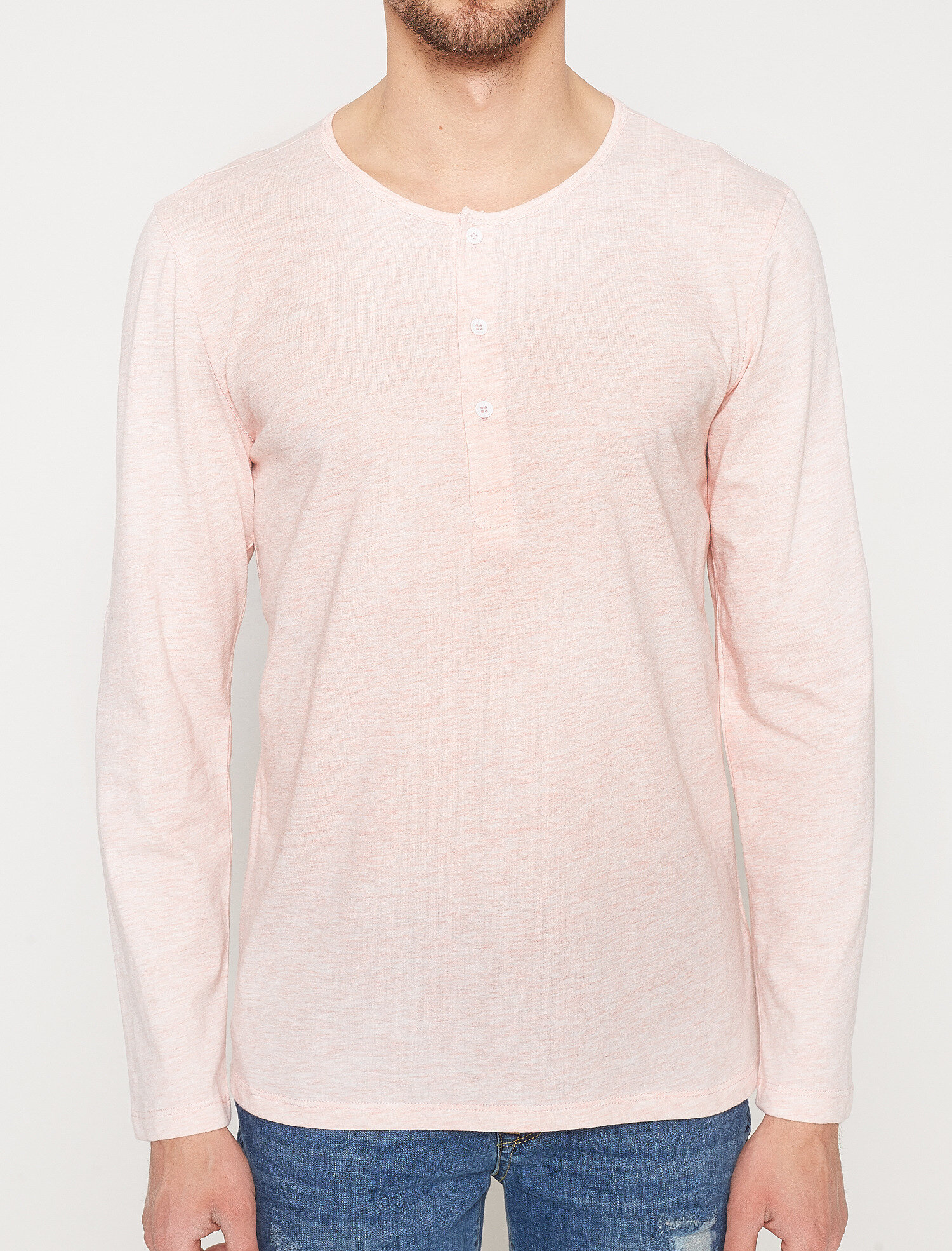   Düğme Detaylı Tişört