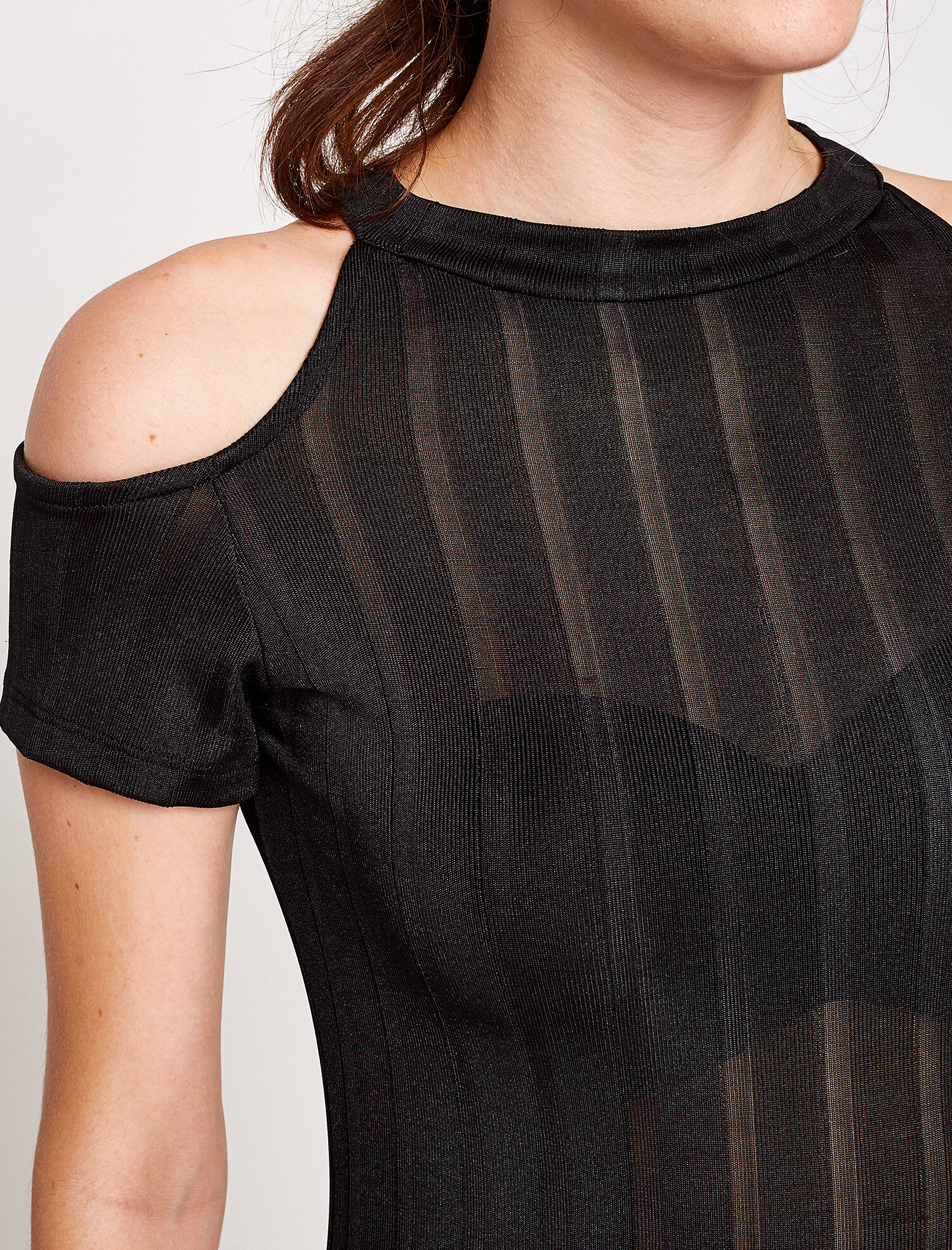 Omuz Detaylı Tişört