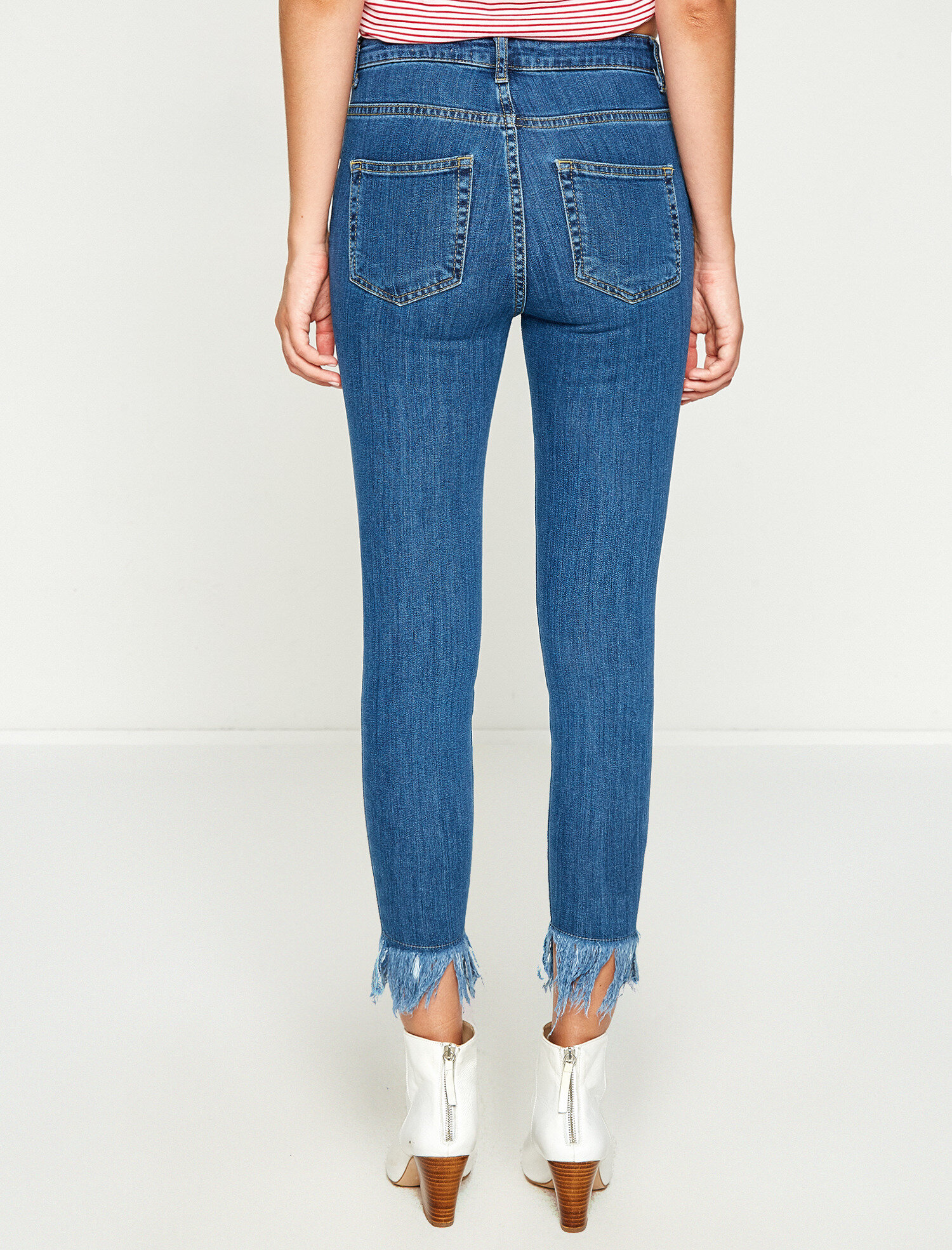   İşlemeli Jean Pantolon