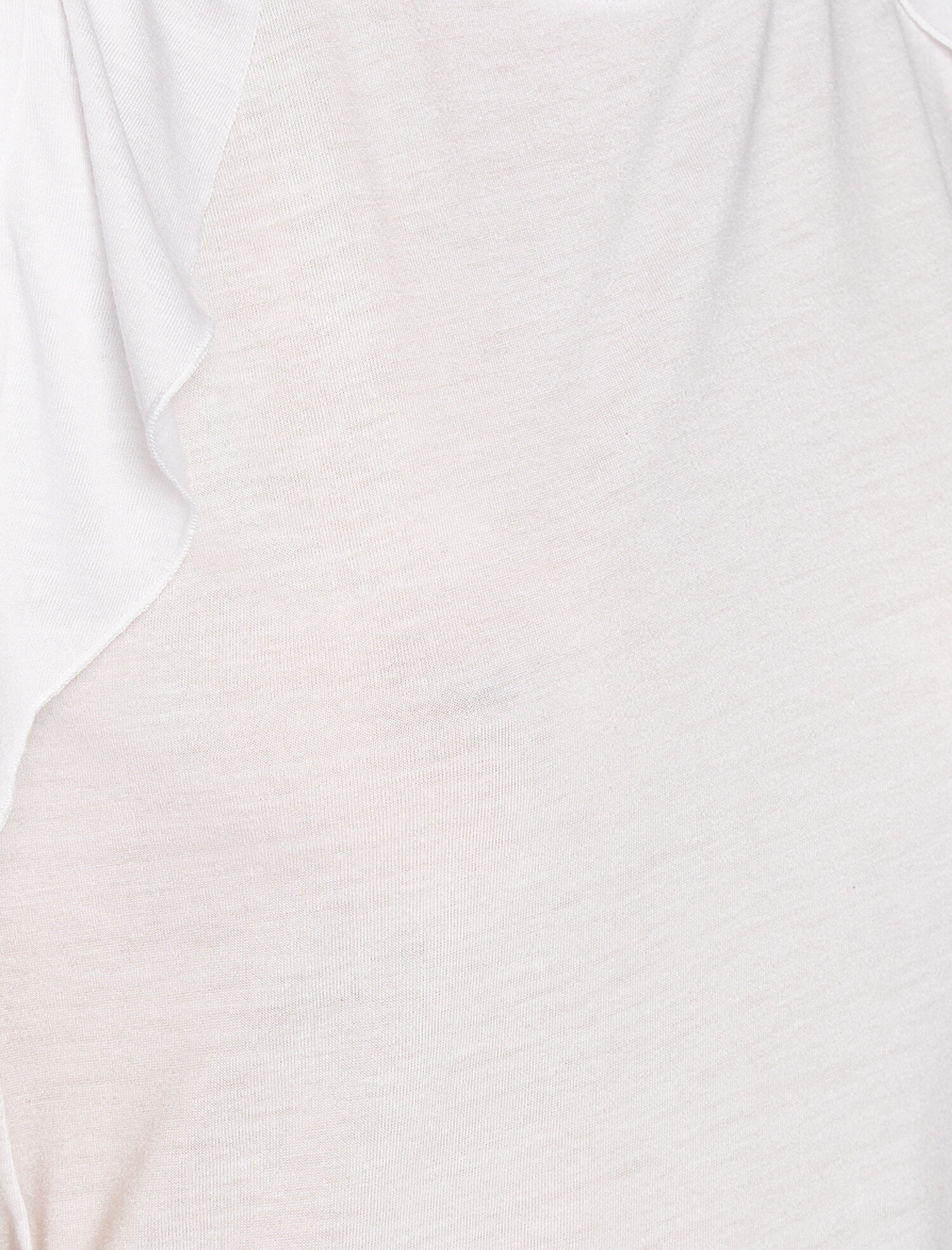   Omuz Detaylı Tişört