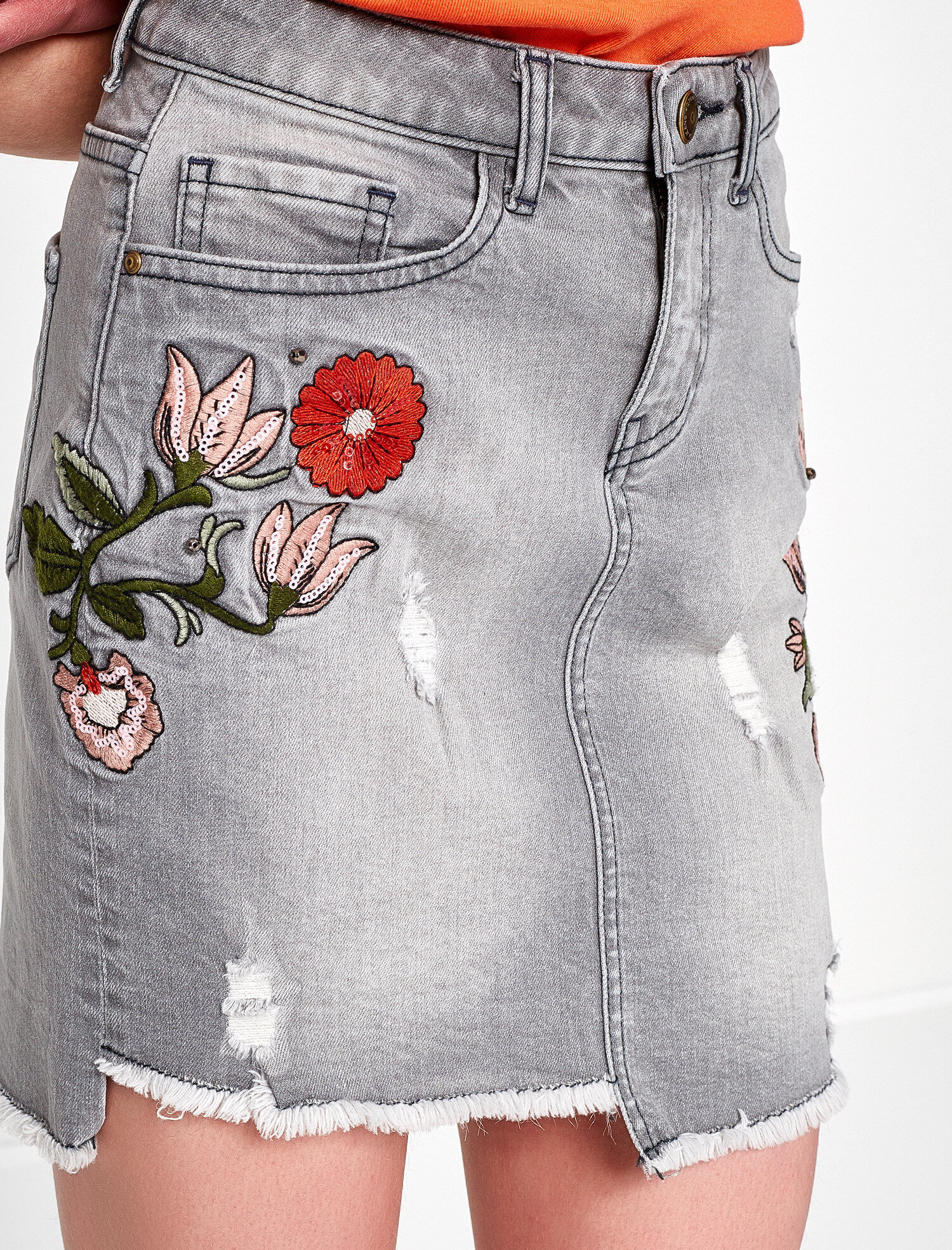   İşlemeli Jean Etek