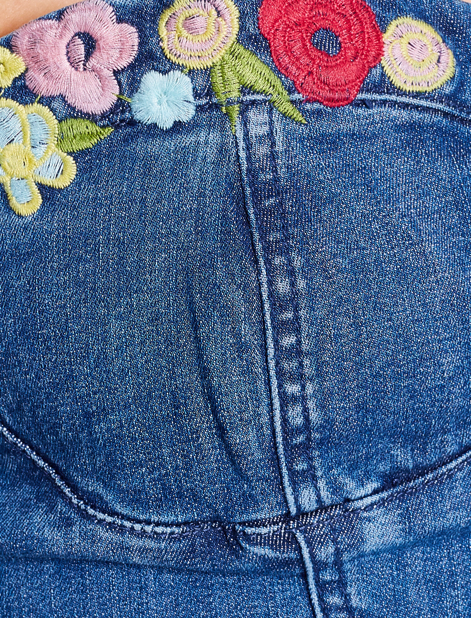   Nakış Detaylı Jean Bluz