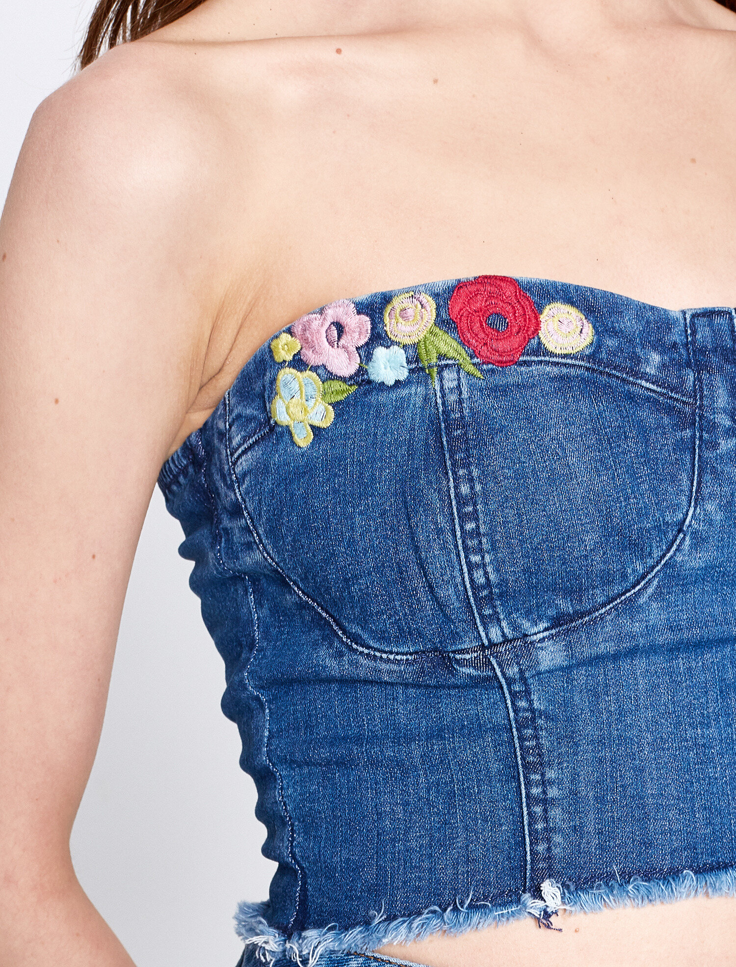   Nakış Detaylı Jean Bluz