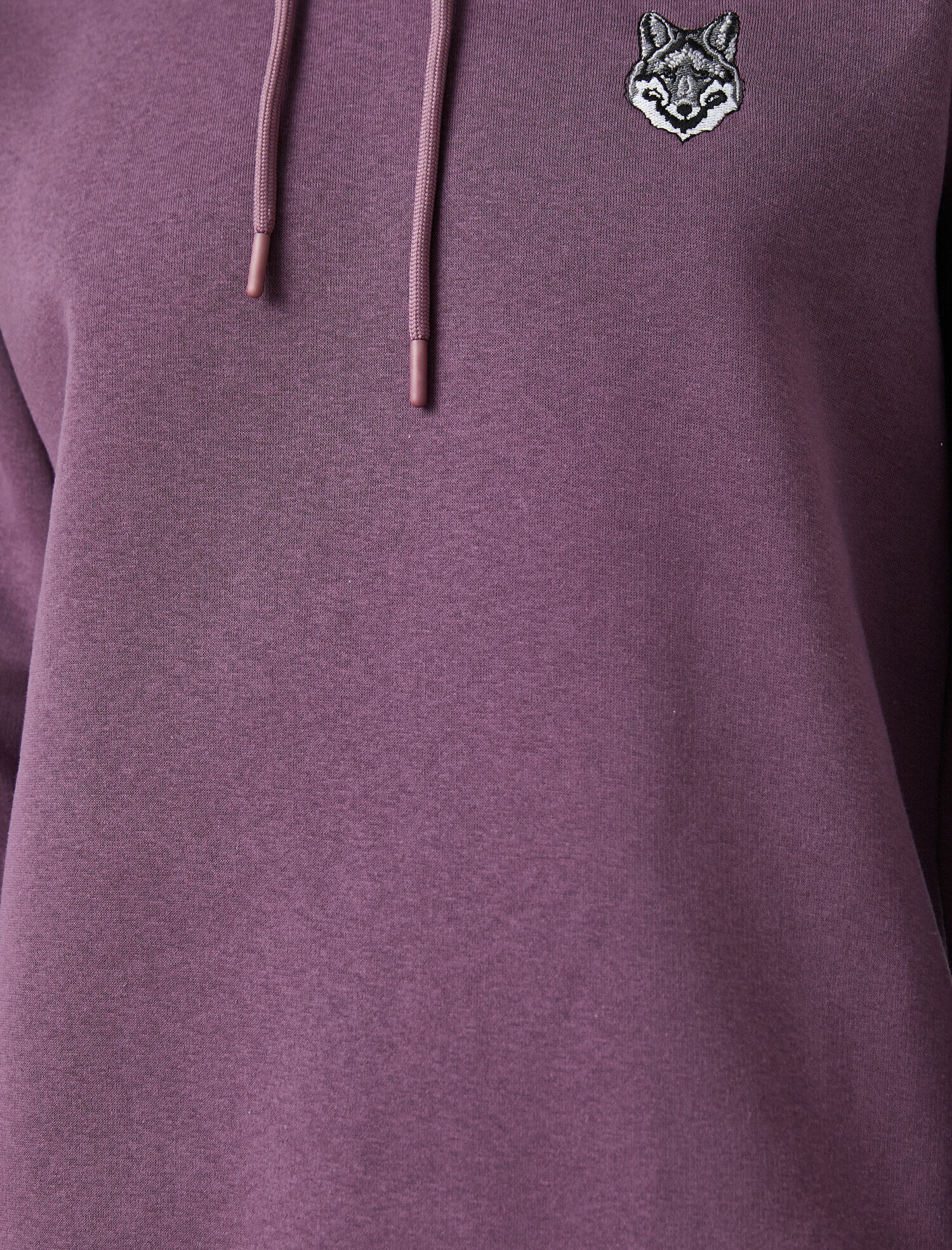   Kurt İşlemeli Kapşonlu Sweatshirt